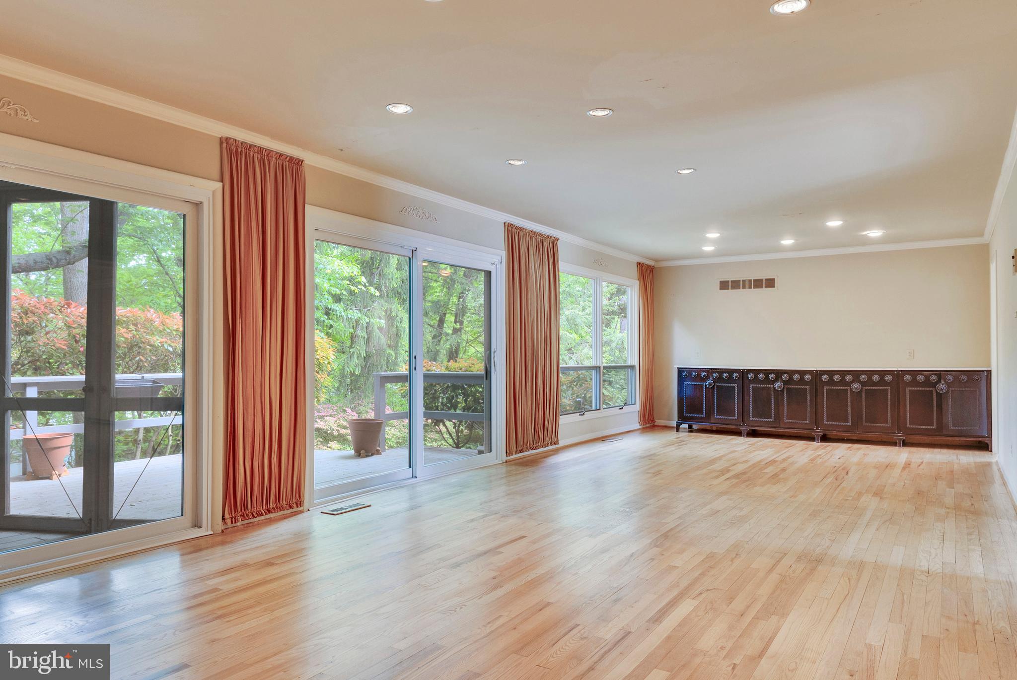 ADMIRAL HEIGHTS - Residential