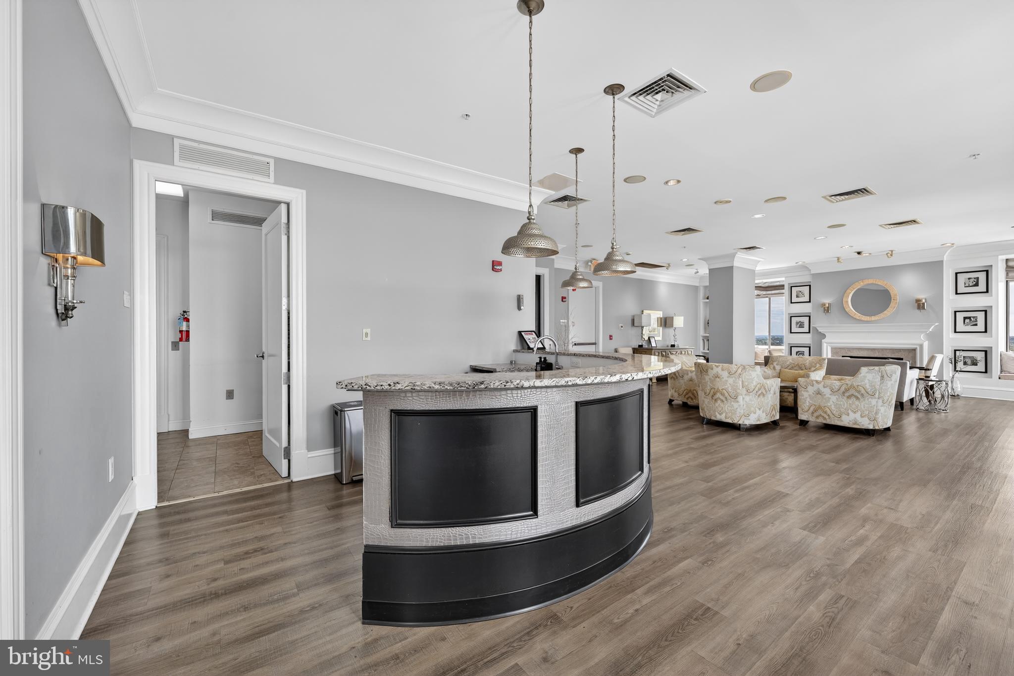 CONTINENTAL - Residential