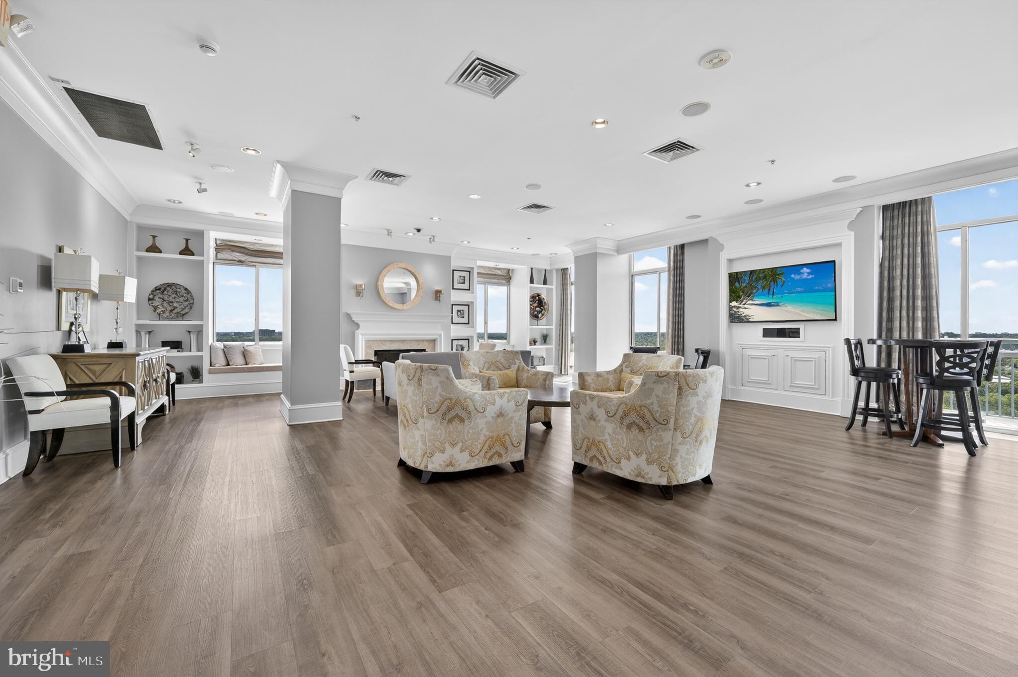 CONTINENTAL - Residential