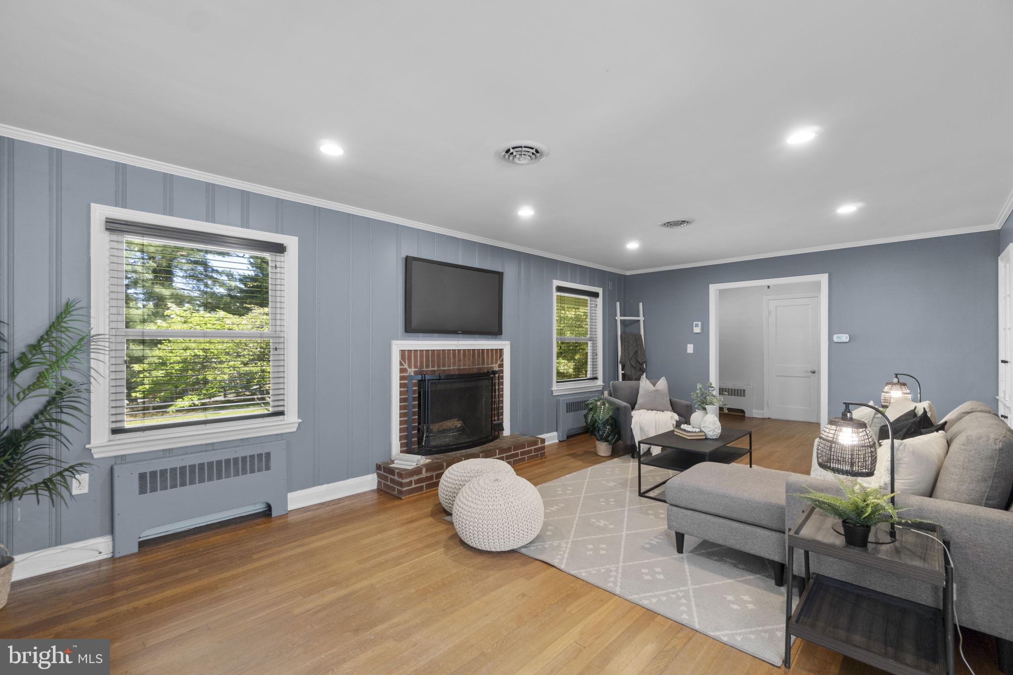 PIKESVILLE - Residential