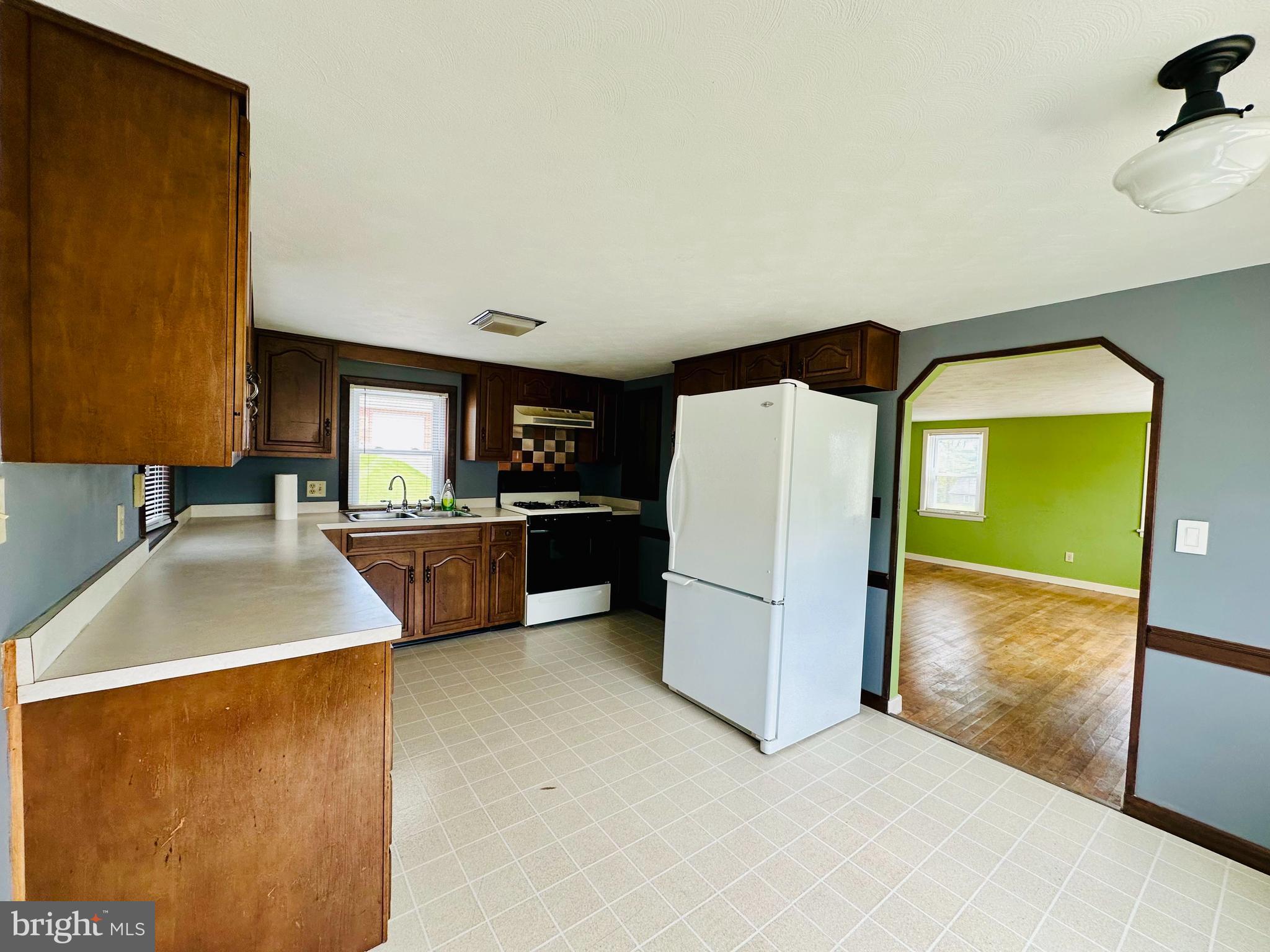 ABBOTTSTOWN - Residential