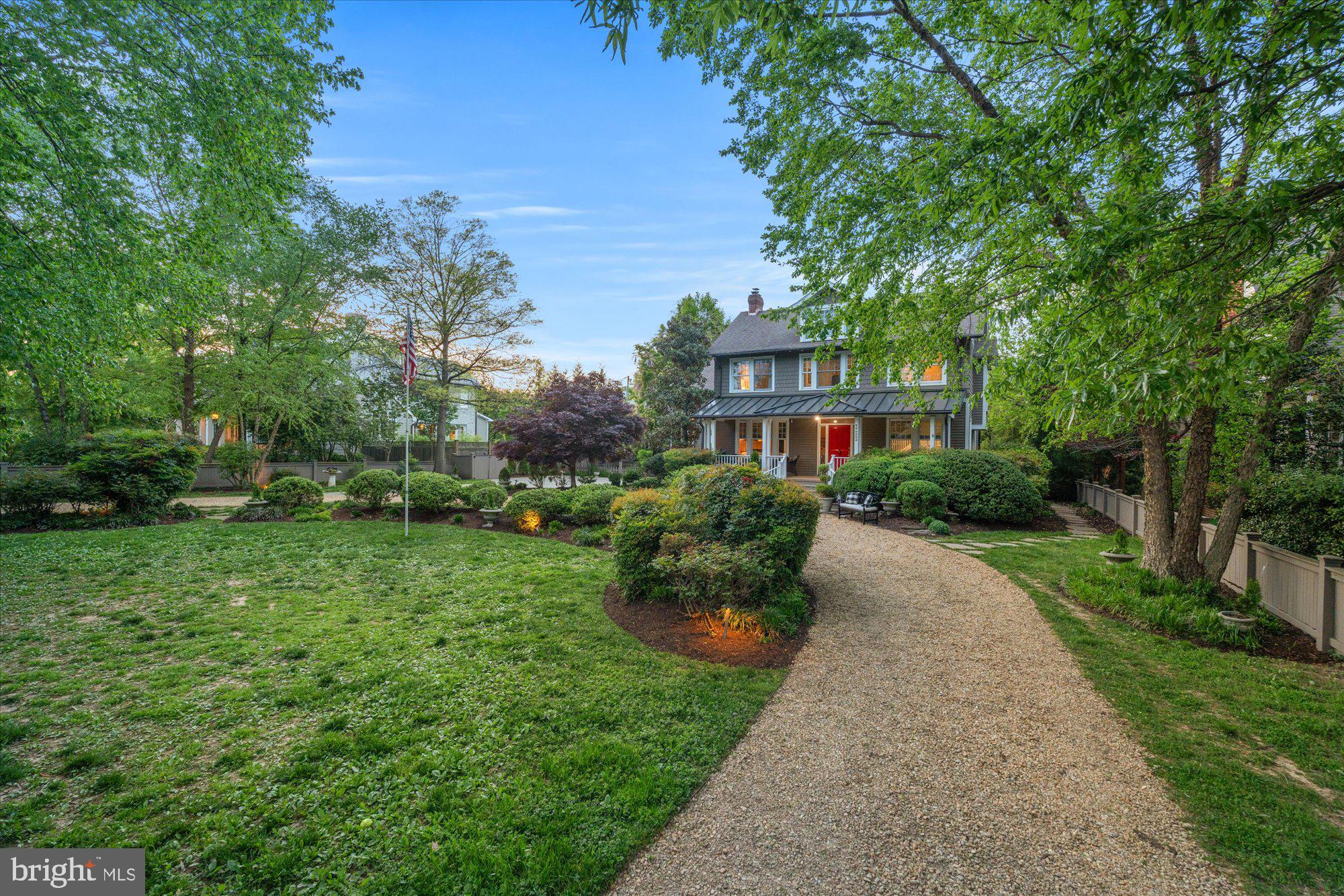 BRADDOCK HEIGHTS - Residential