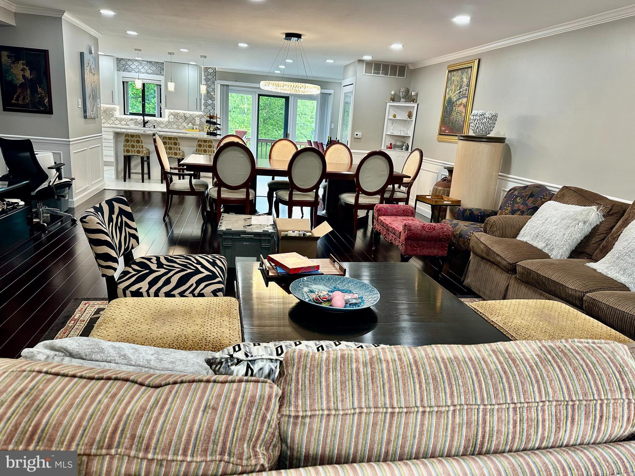 RUXTON CROSSING TOWNHSE - Residential