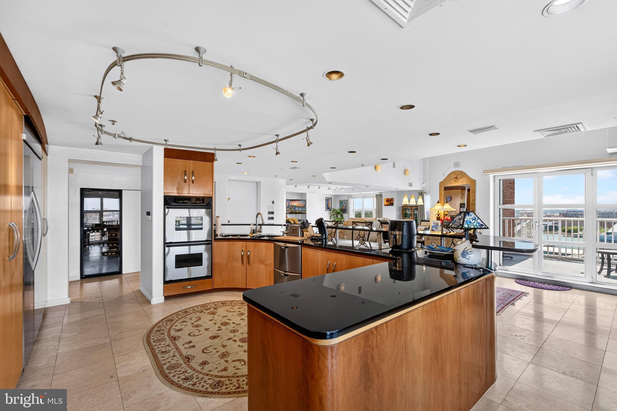 INNER HARBOR - Residential