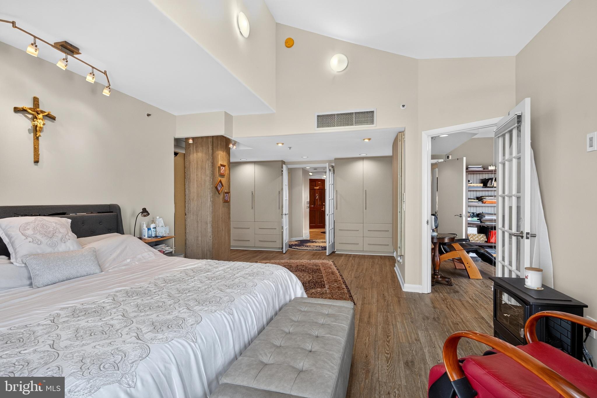 INNER HARBOR - Residential