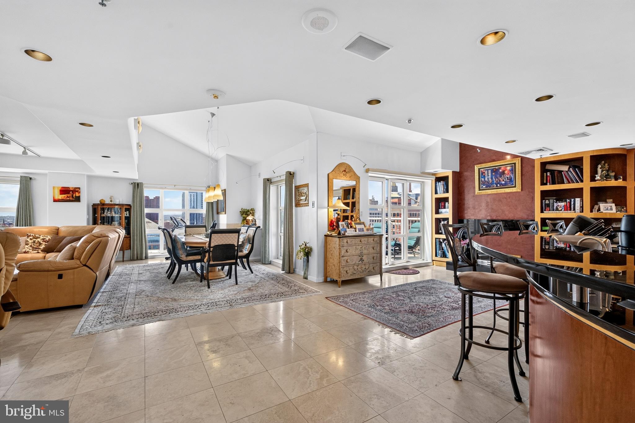 INNER HARBOR - Residential