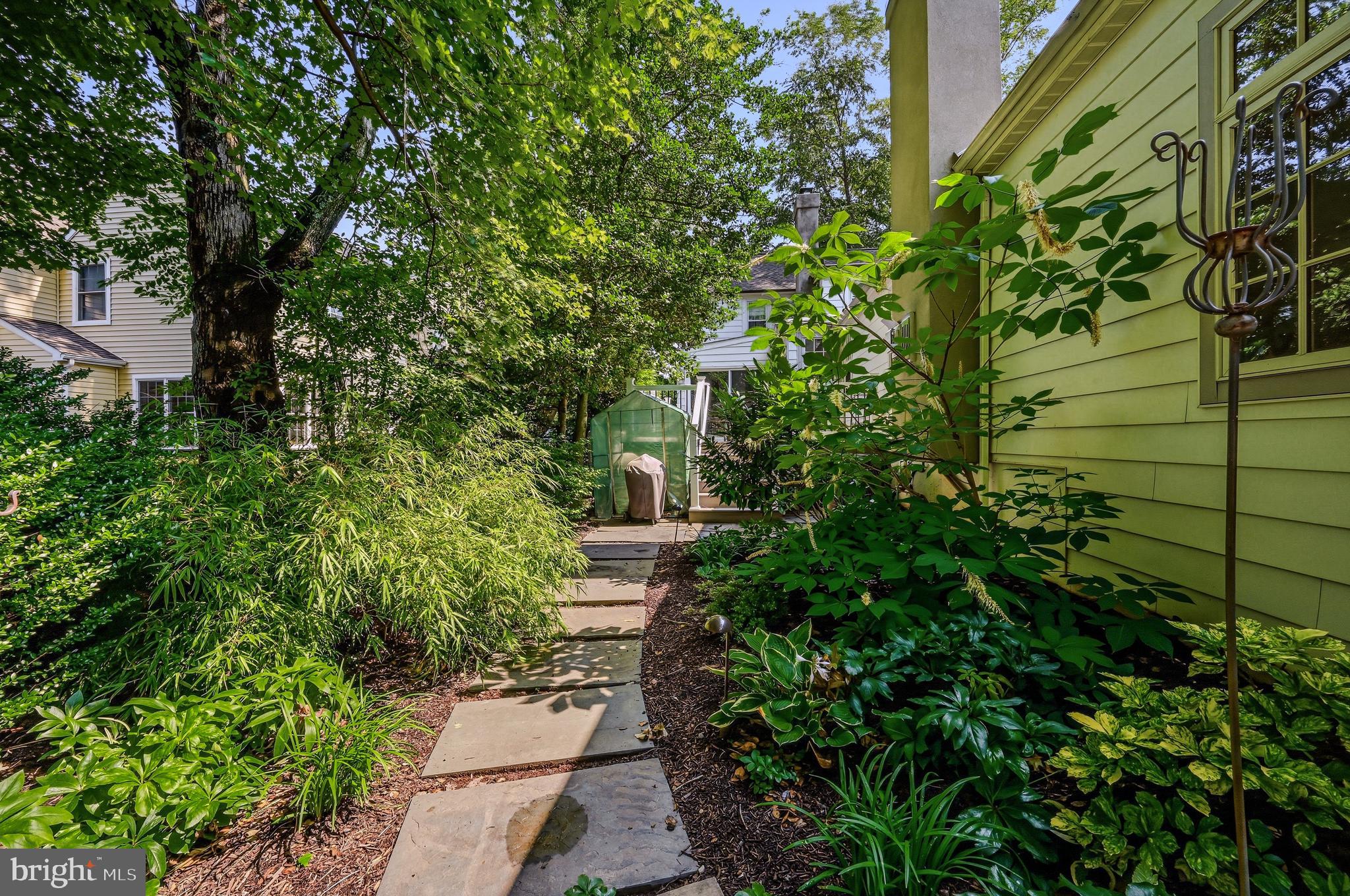 WESTOVER HILLS - Residential