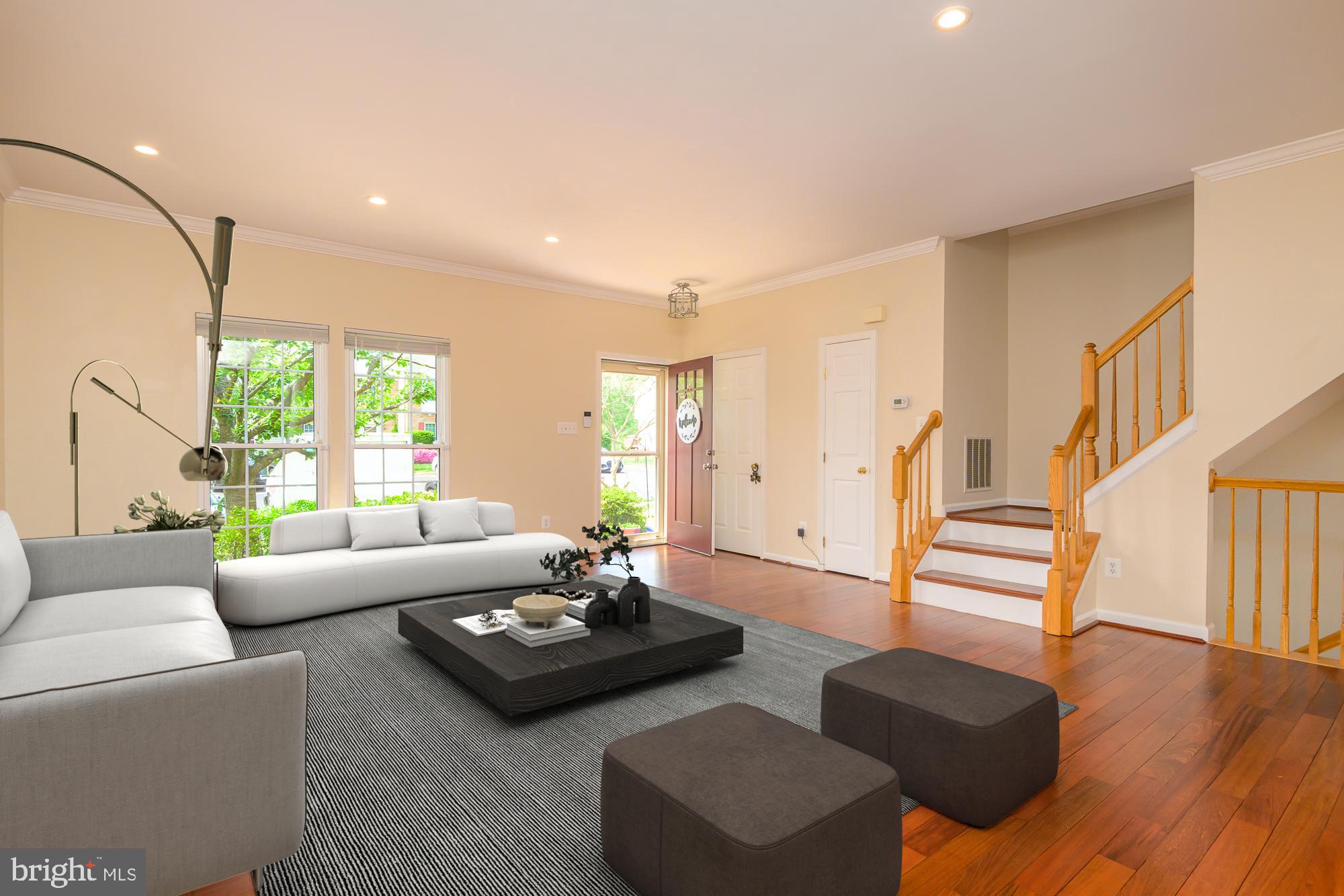 COMPTON VILLAGE - Residential