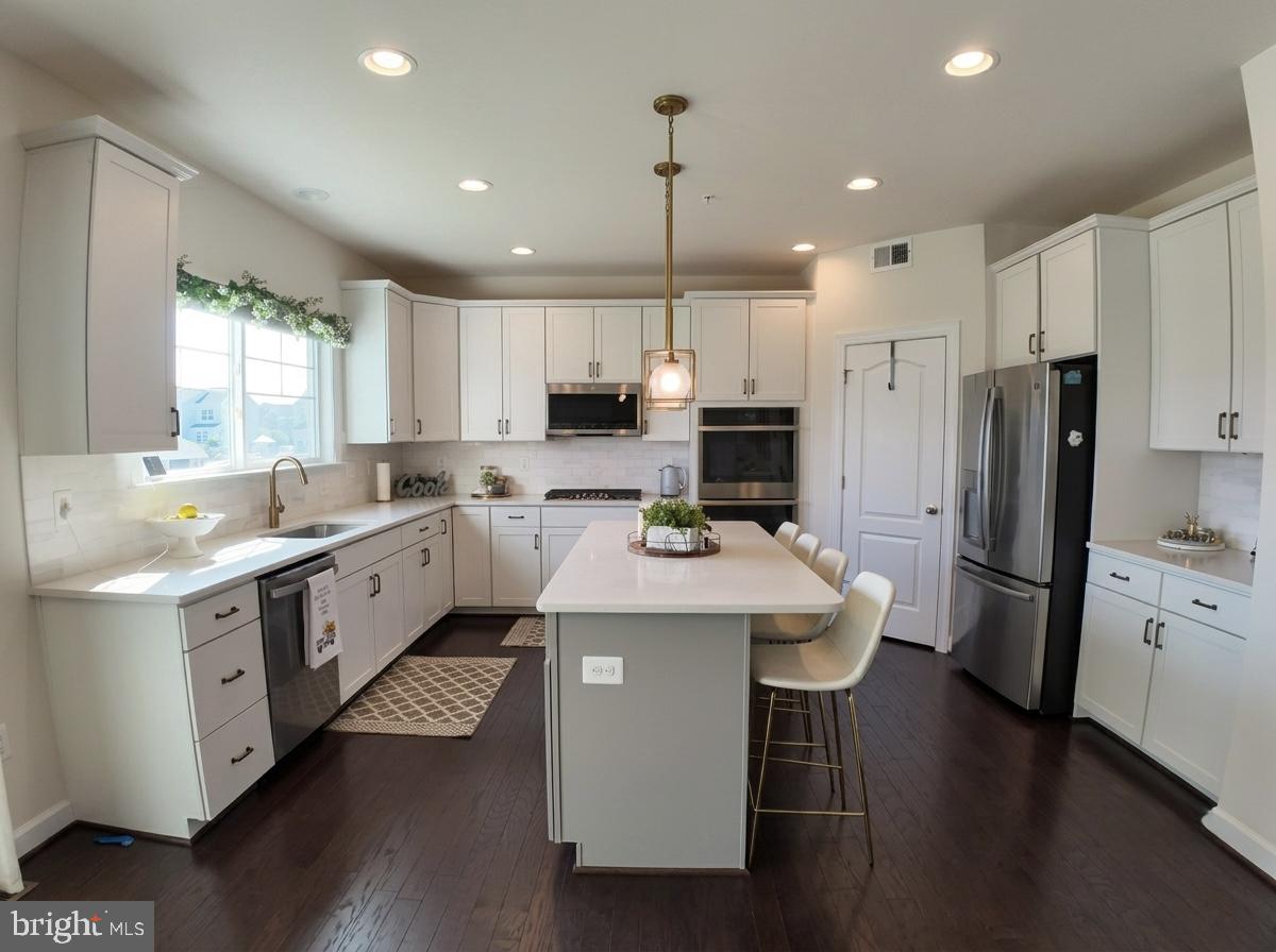 MAGNESS FARMS - Residential