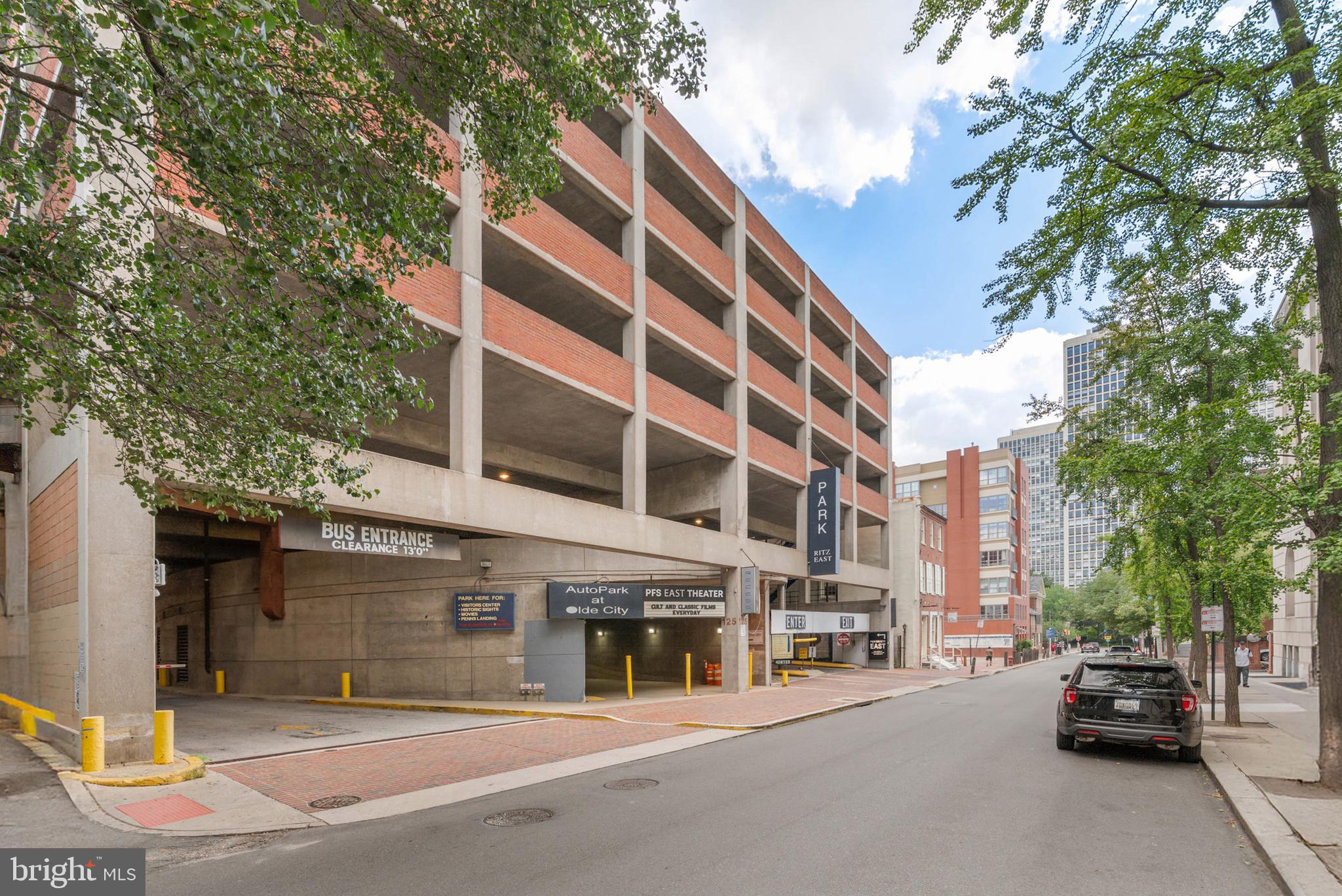 SOCIETY HILL - Commercial Sale