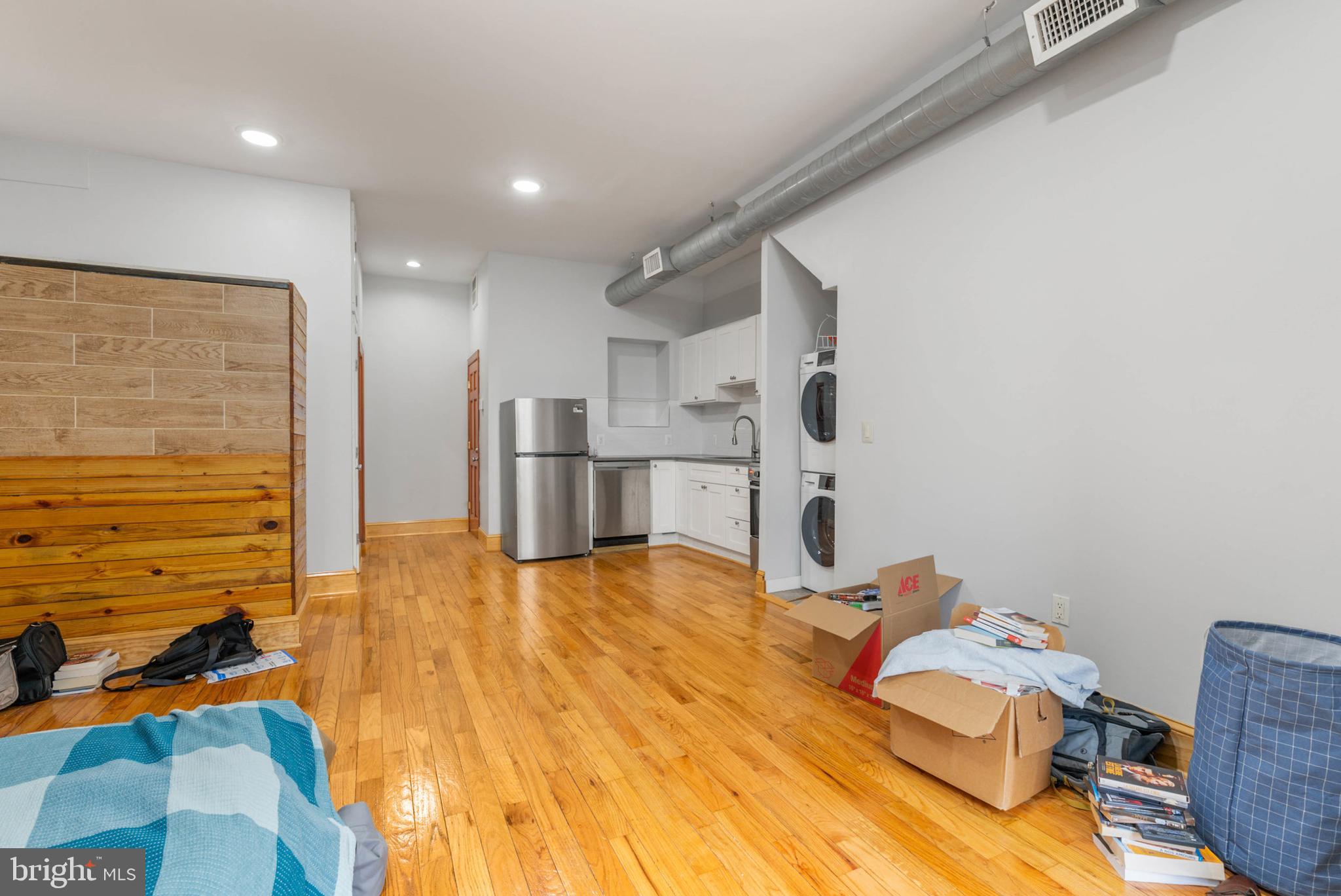 SOCIETY HILL - Commercial Sale