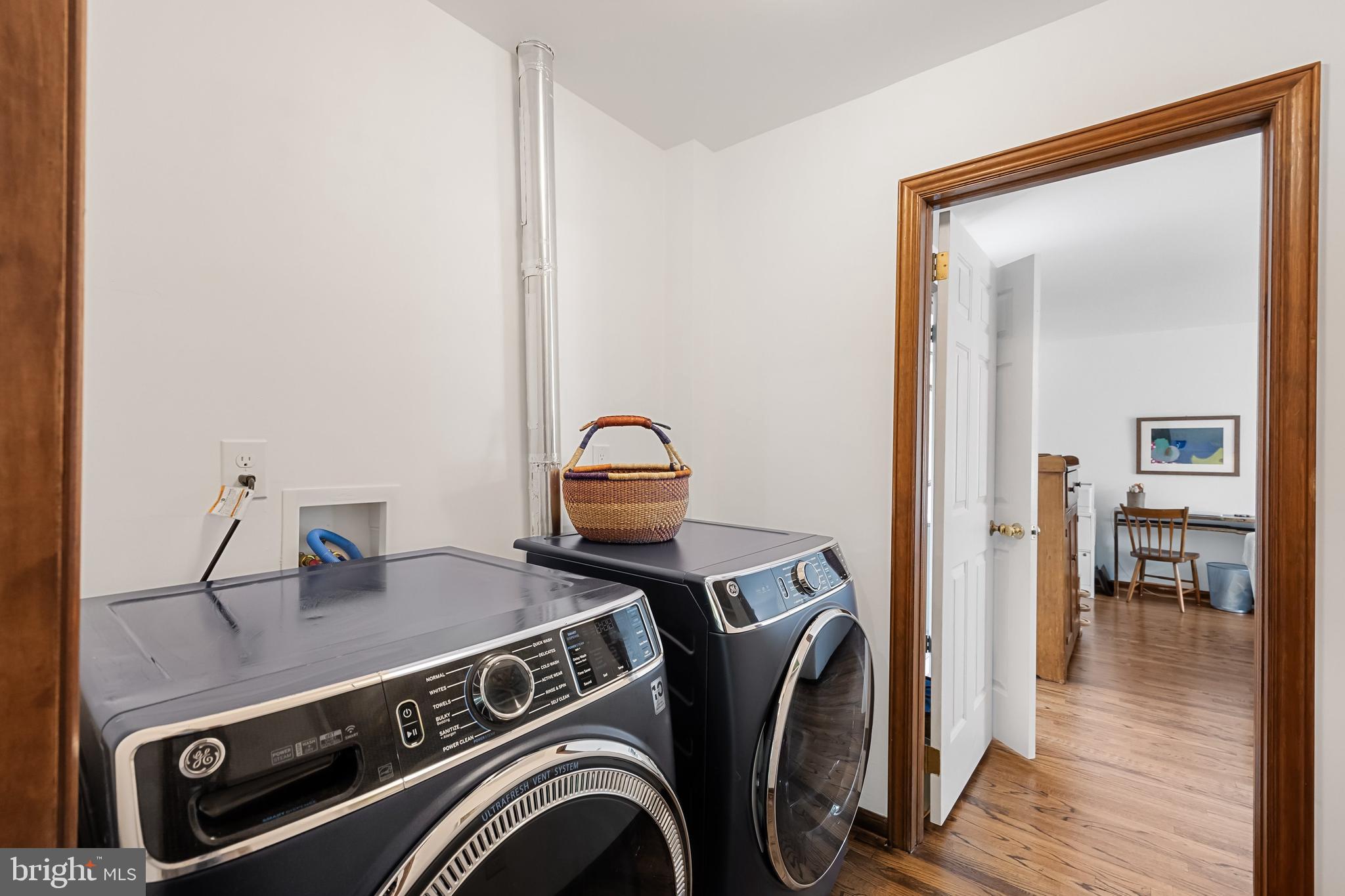 VALENTINE ESTS - Residential