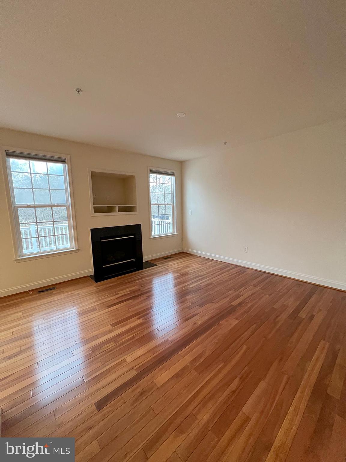 PINEY ORCHARD - Residential Lease