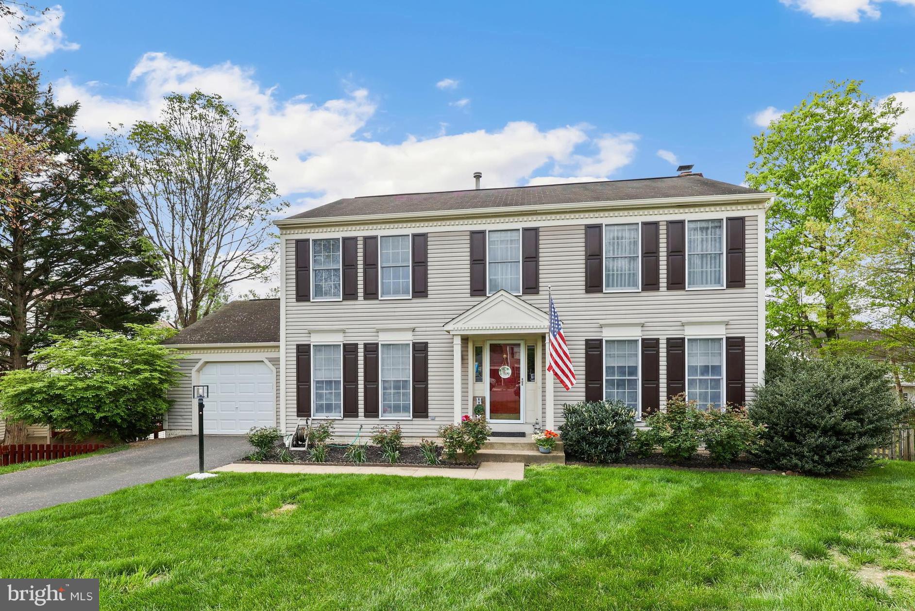 HAMPTON OAKS - Residential