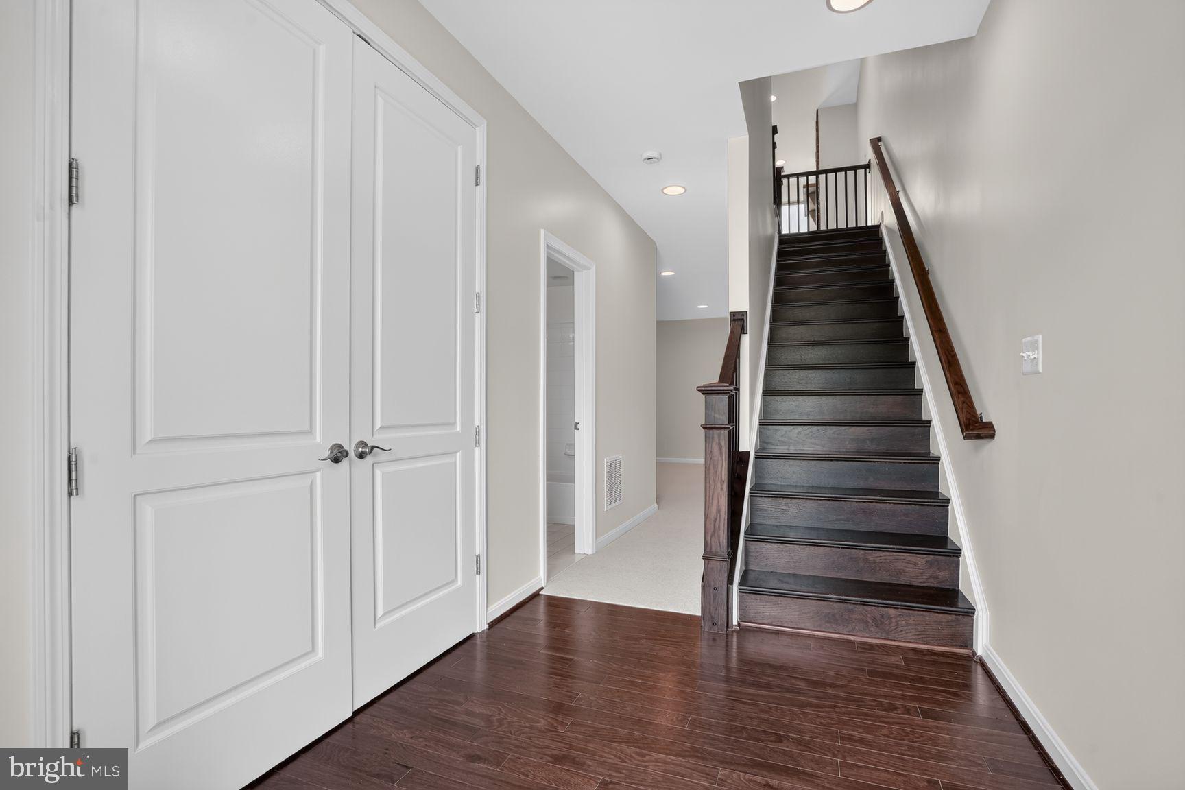 BRAMBLETON TOWN CENTER - Residential