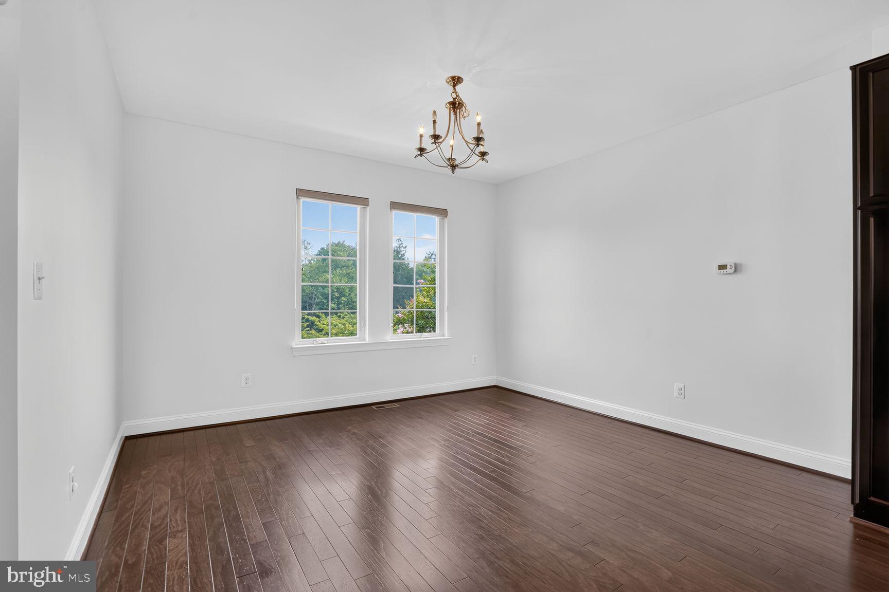 BRAMBLETON TOWN CENTER - Residential