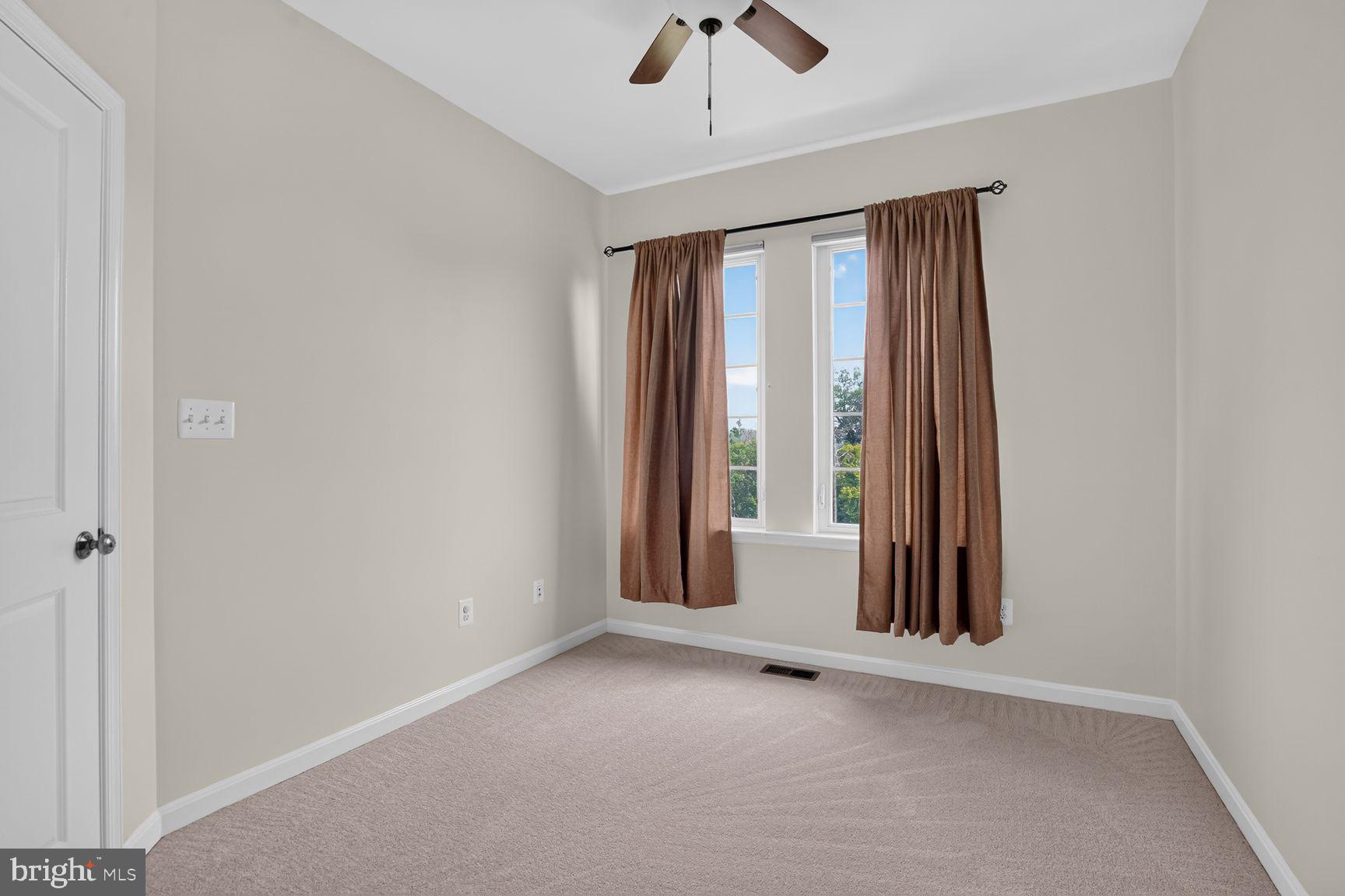 BRAMBLETON TOWN CENTER - Residential