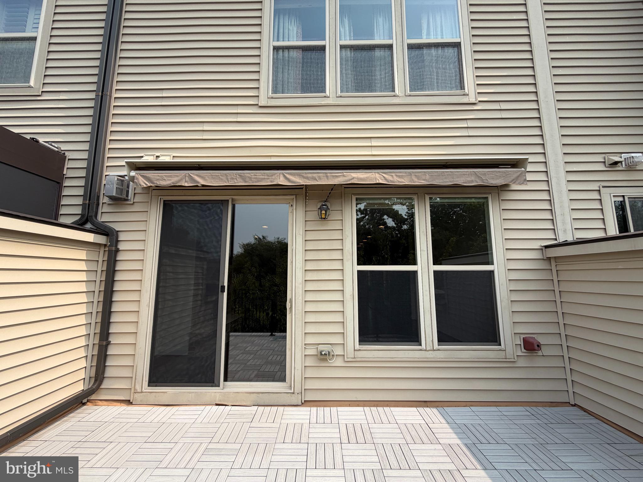 BRAMBLETON TOWN CENTER - Residential