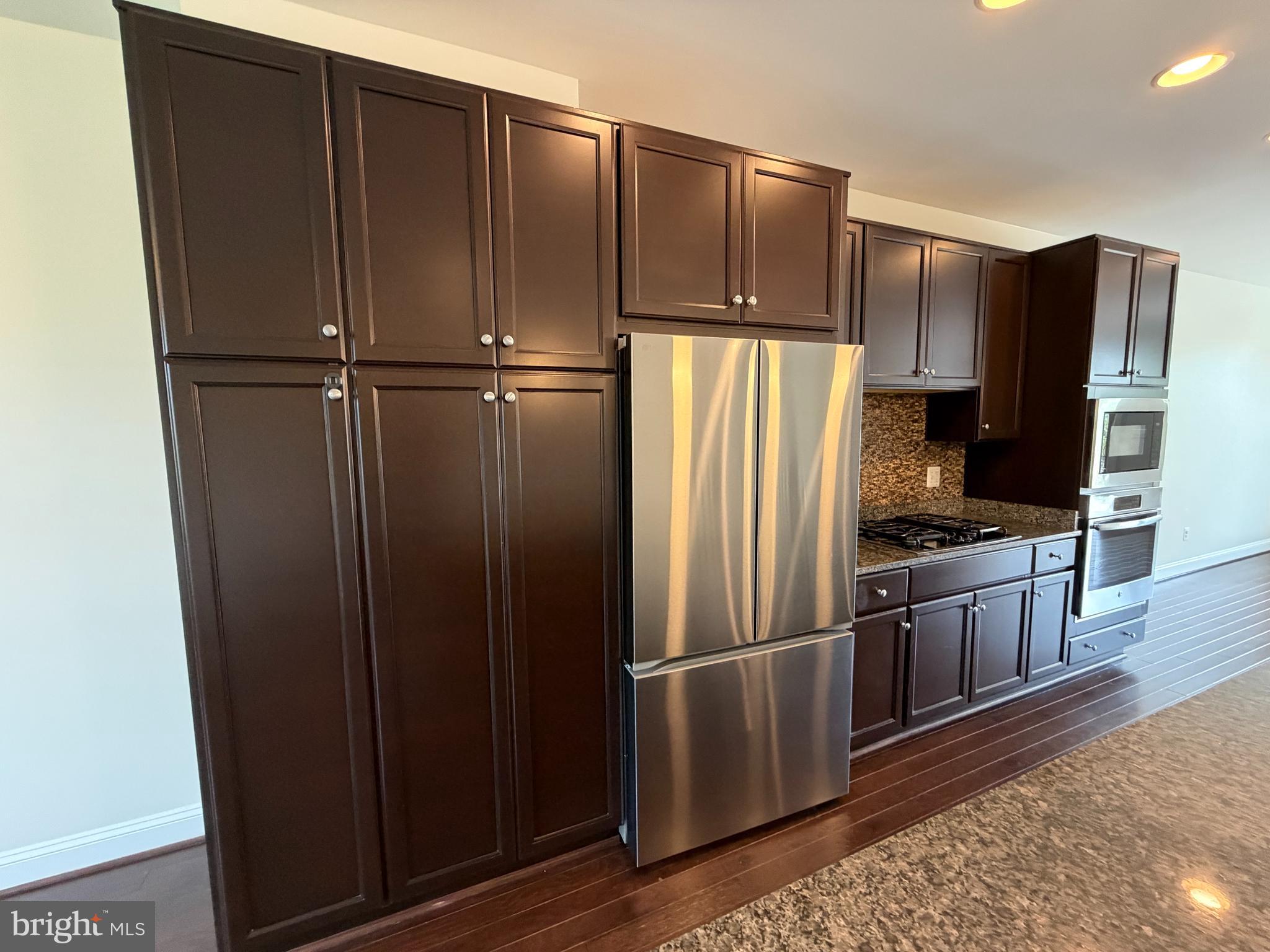 BRAMBLETON TOWN CENTER - Residential