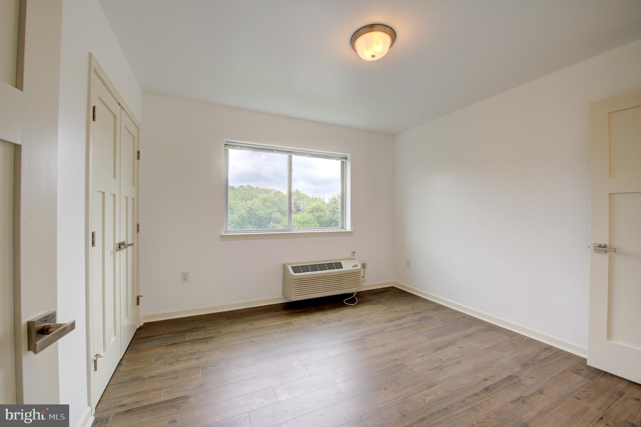 ROXBOROUGH - Residential Lease