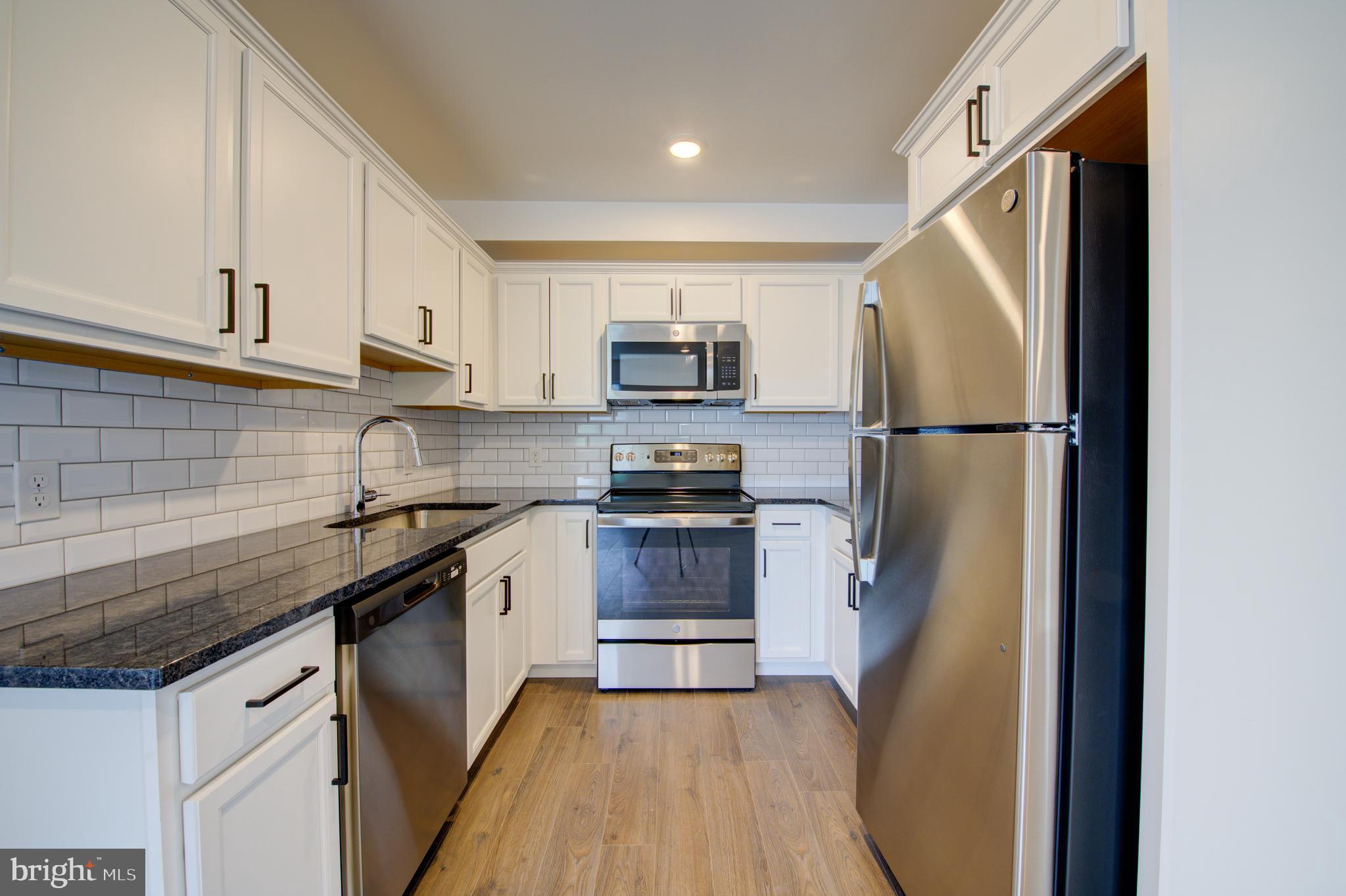 ROXBOROUGH - Residential Lease