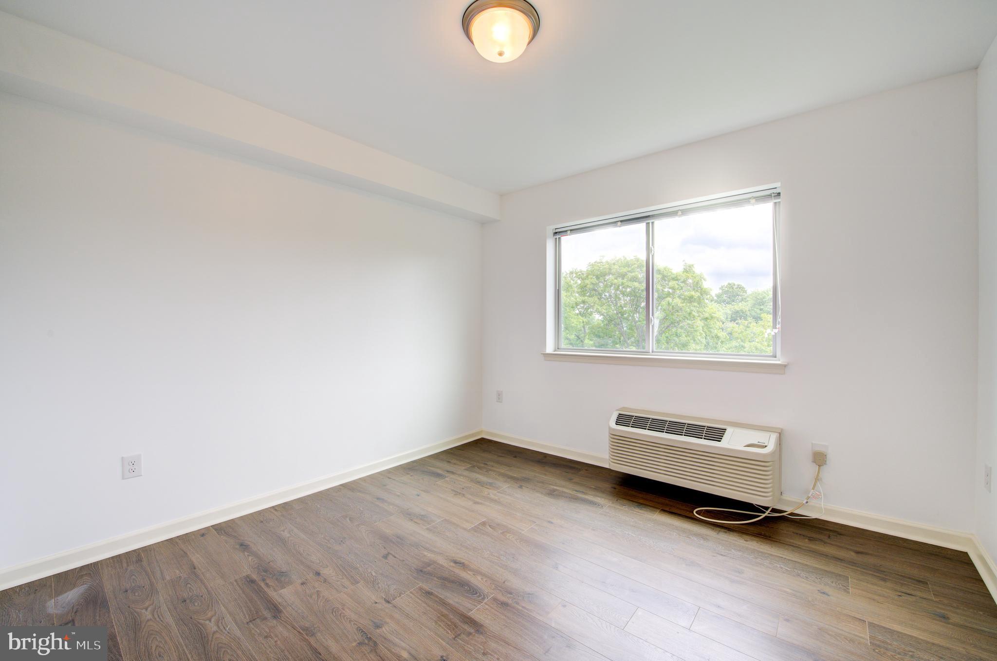 ROXBOROUGH - Residential Lease