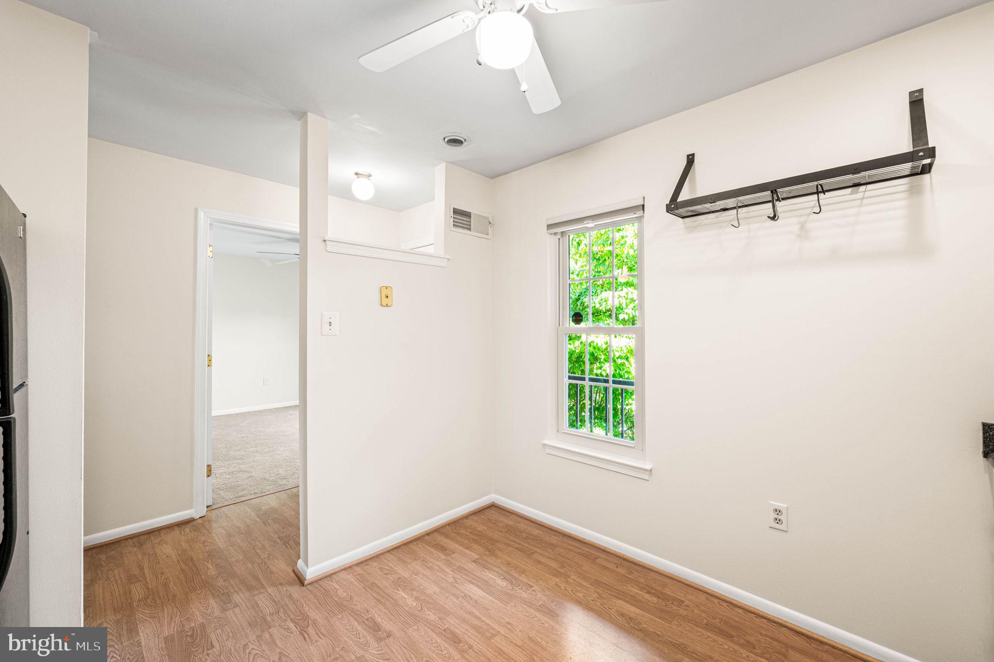 VALLEY STREAM - Residential