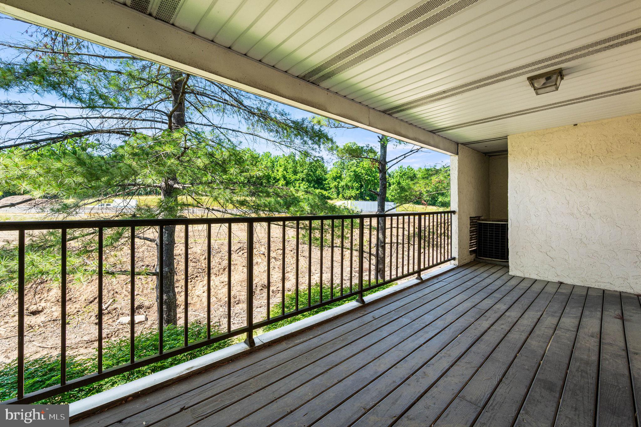 VALLEY STREAM - Residential