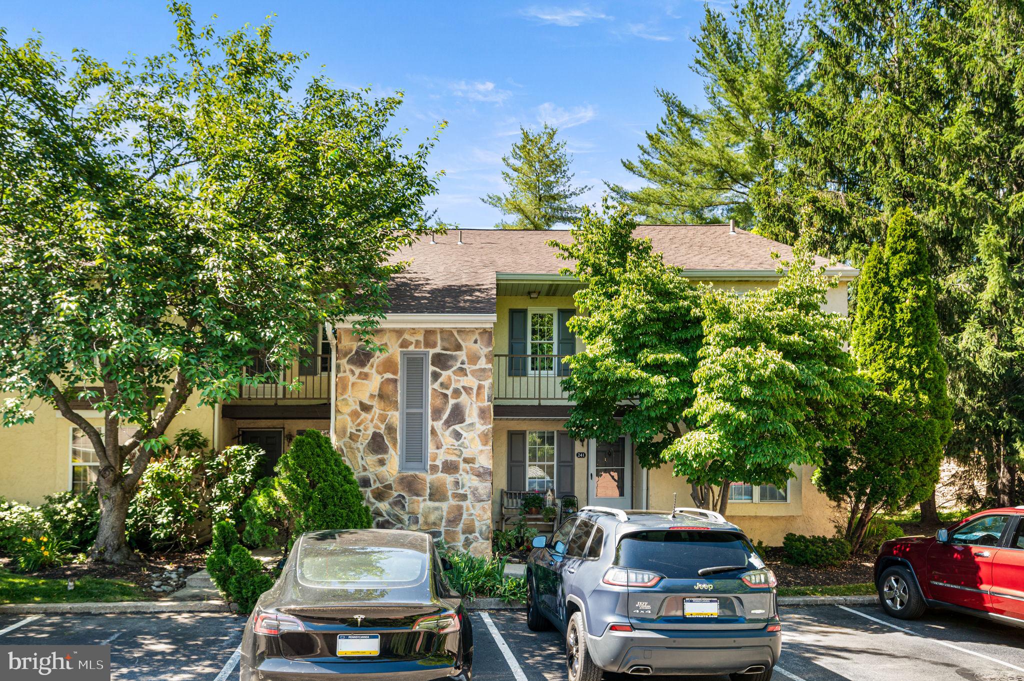 VALLEY STREAM - Residential