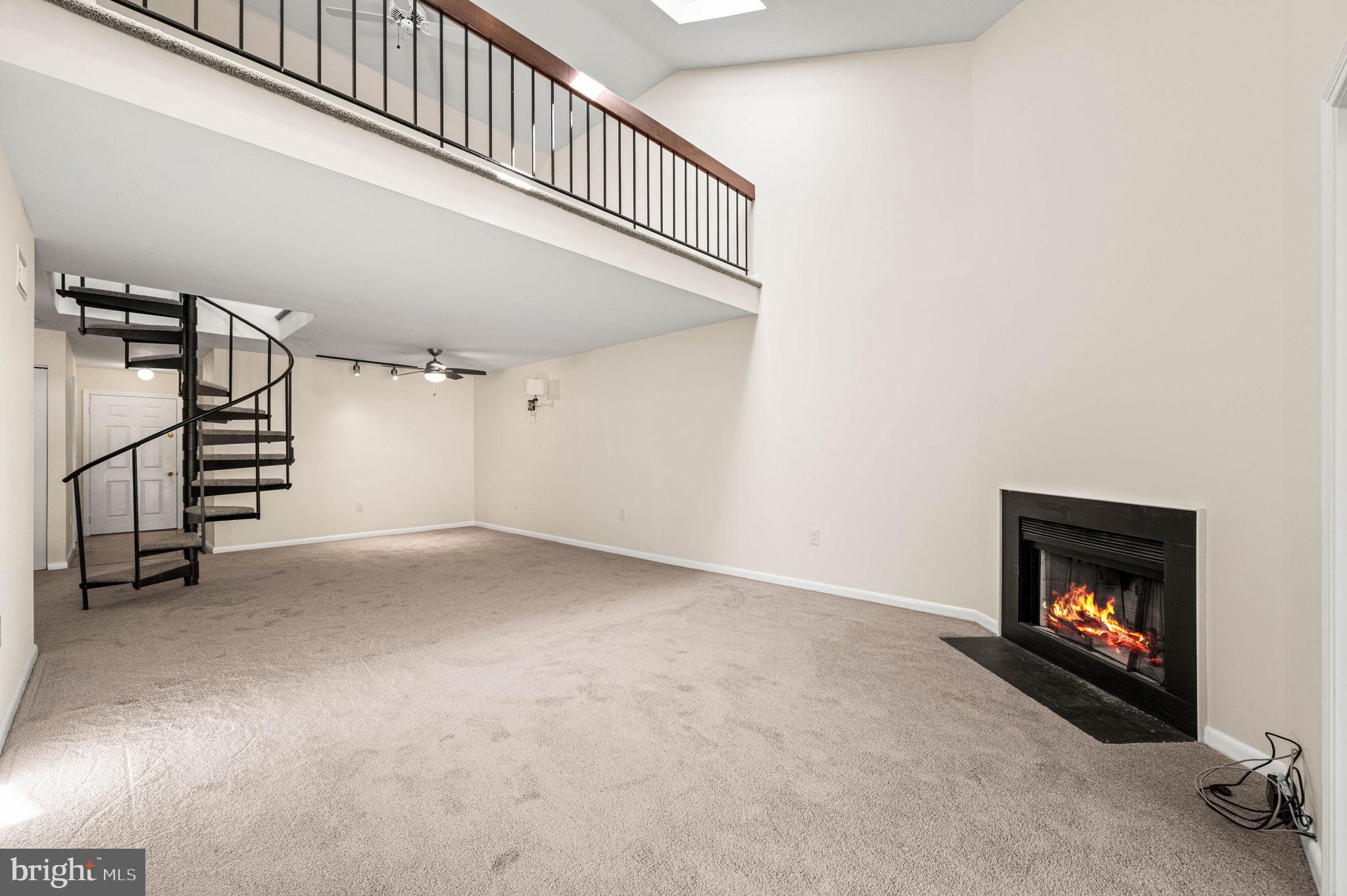VALLEY STREAM - Residential
