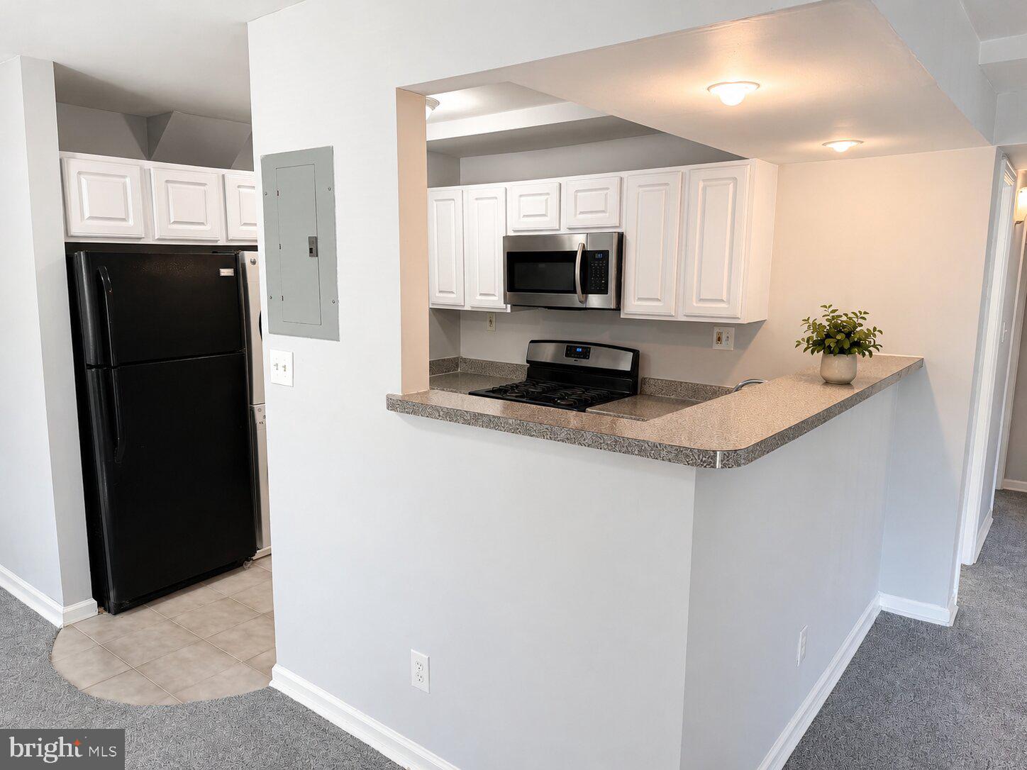 MARKHAM VIEW CONDOMINIUMS - Residential