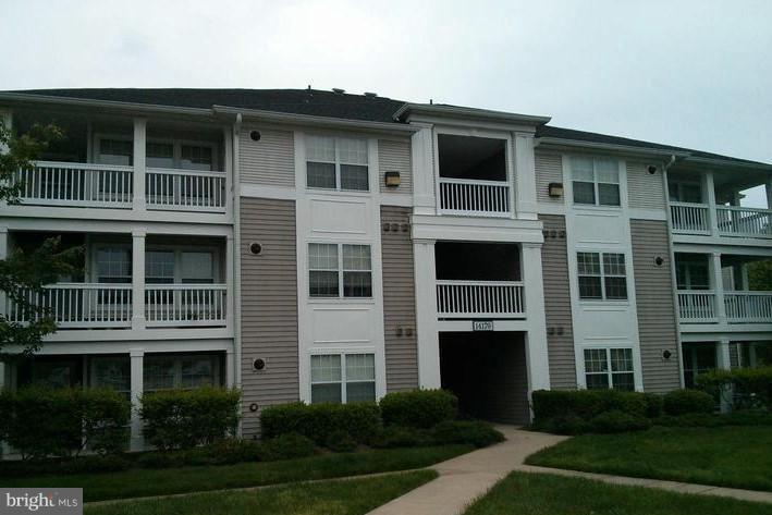 Beautifully maintained, 3rd floor unit.  Spacious rooms, open floor plan with bright natural light.  Fireplace in living room.   Two bedrooms with two full baths and a den that could easily be used as a 3rd bedroom Great location   easy access to daily essentials!  Good work history and credit essential    available August 1   pets on a case-by-case basis with deposit.  Don't miss this one!