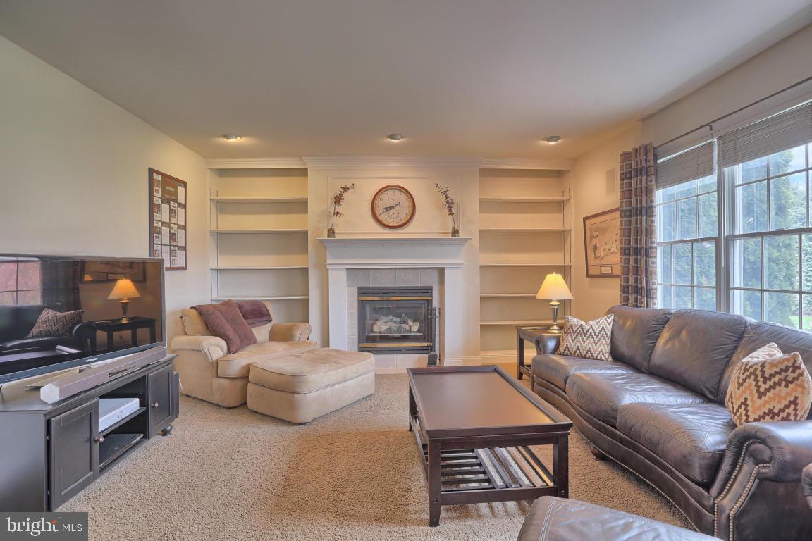 OLDE FIELD - Residential