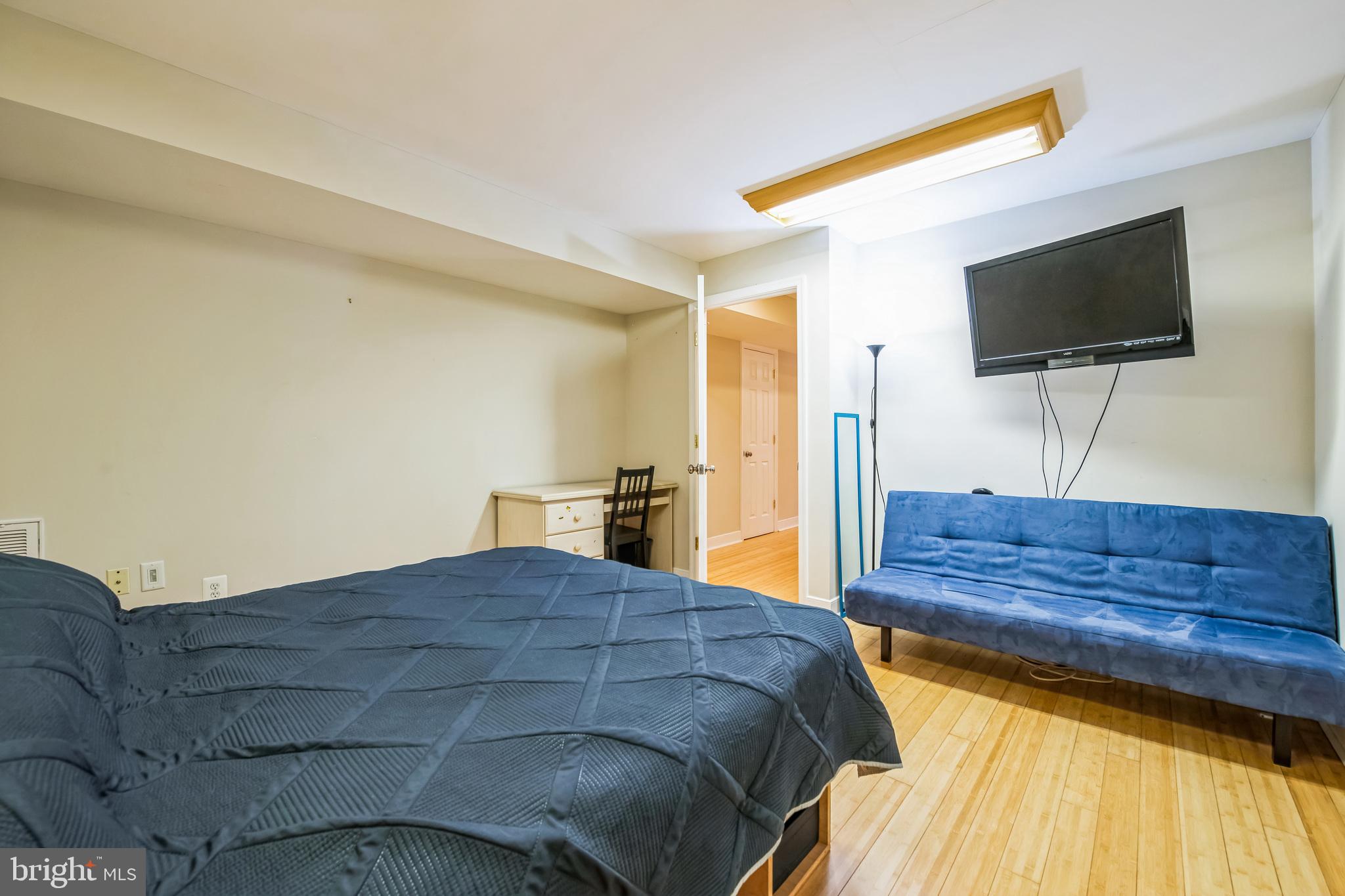 SOUTH WOODS - Residential