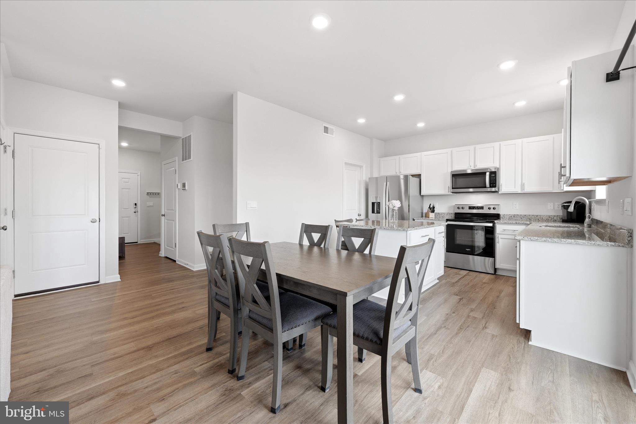MAGNOLIA SPRINGS - Residential