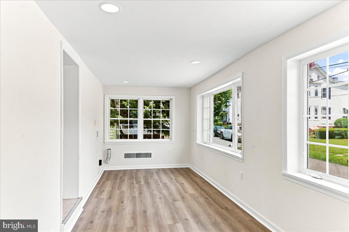 AVONDALE BORO - Residential