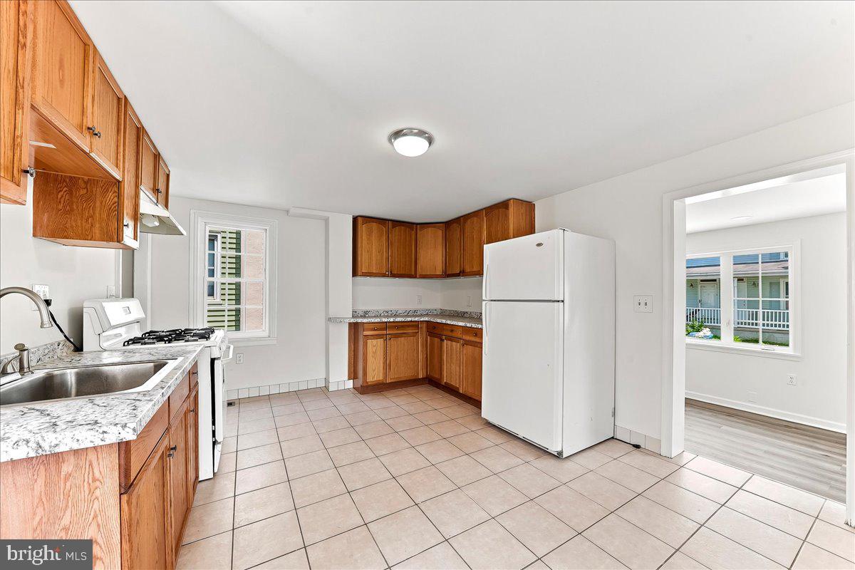 AVONDALE BORO - Residential