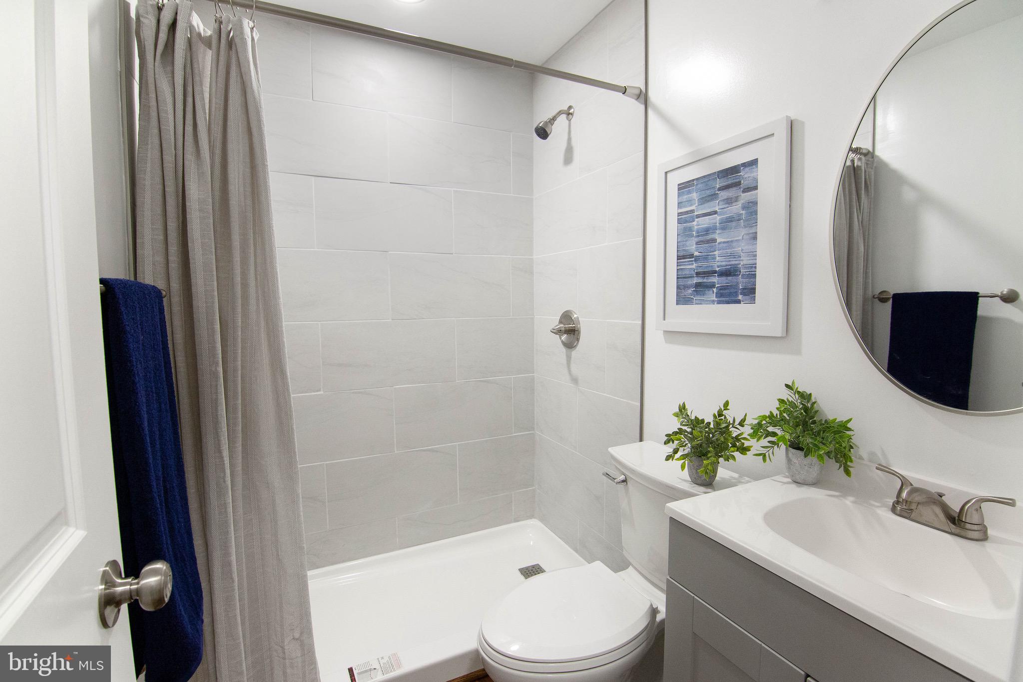 GRETTAS ADDN TO RIVERDAL - Residential