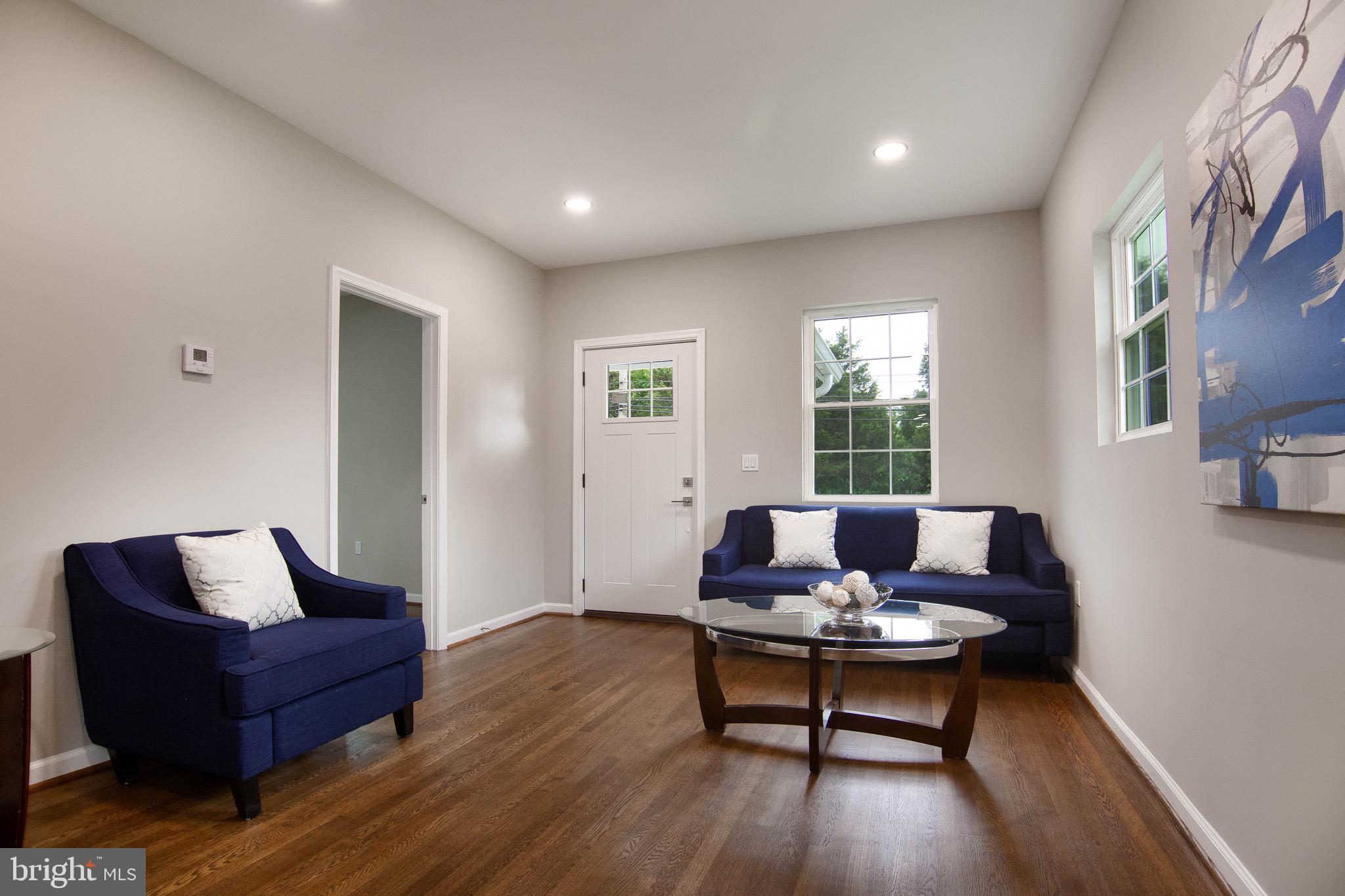 GRETTAS ADDN TO RIVERDAL - Residential