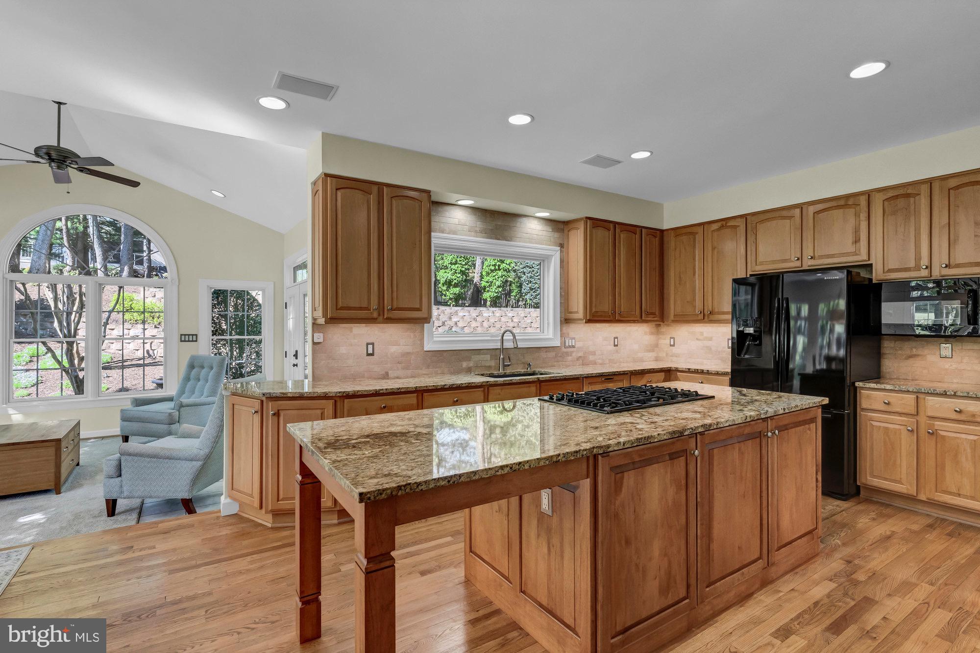 MANORS AT WOLF TRAP - Residential