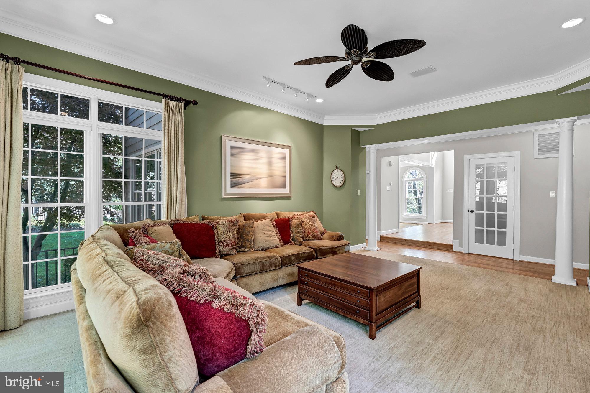 MANORS AT WOLF TRAP - Residential