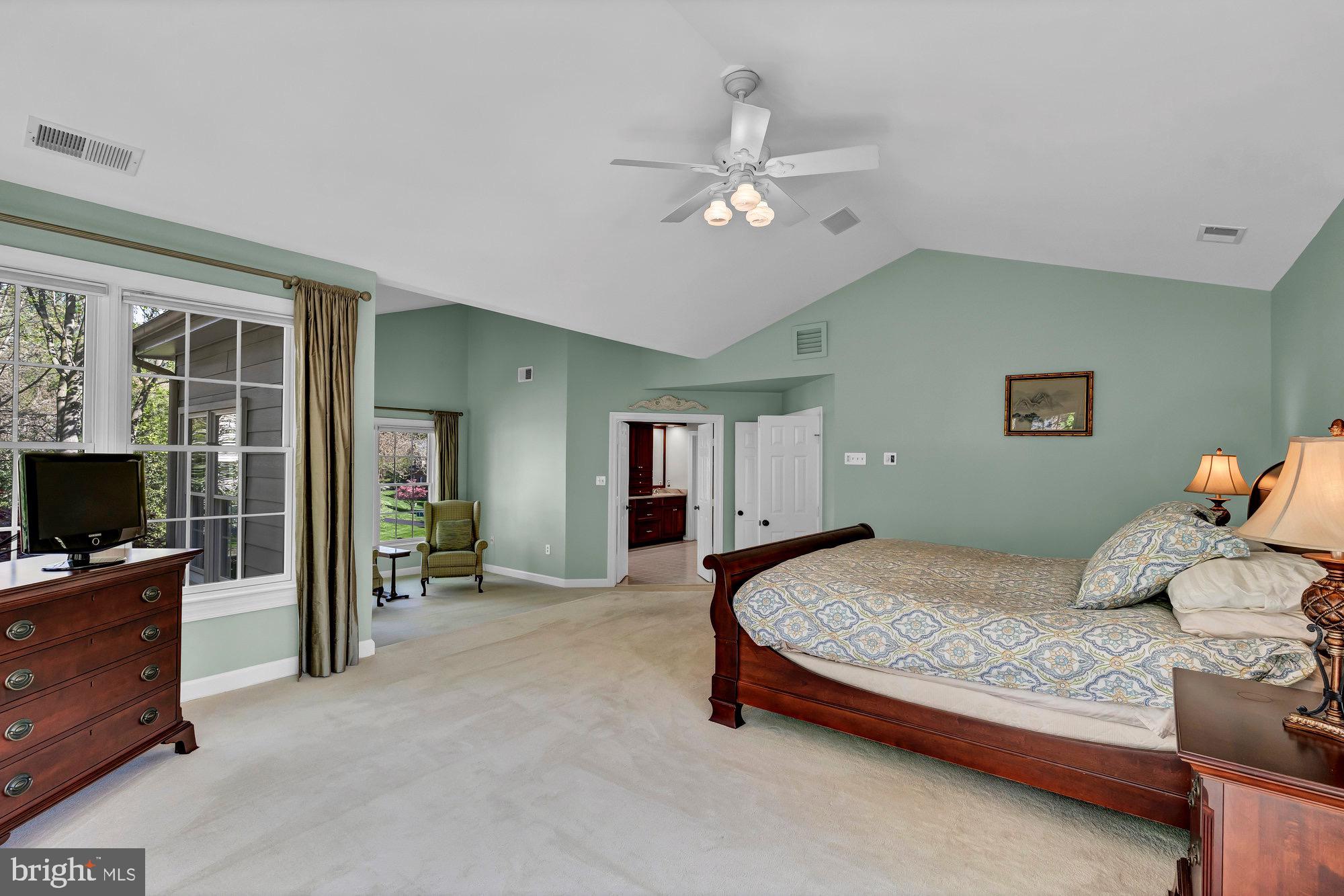 MANORS AT WOLF TRAP - Residential