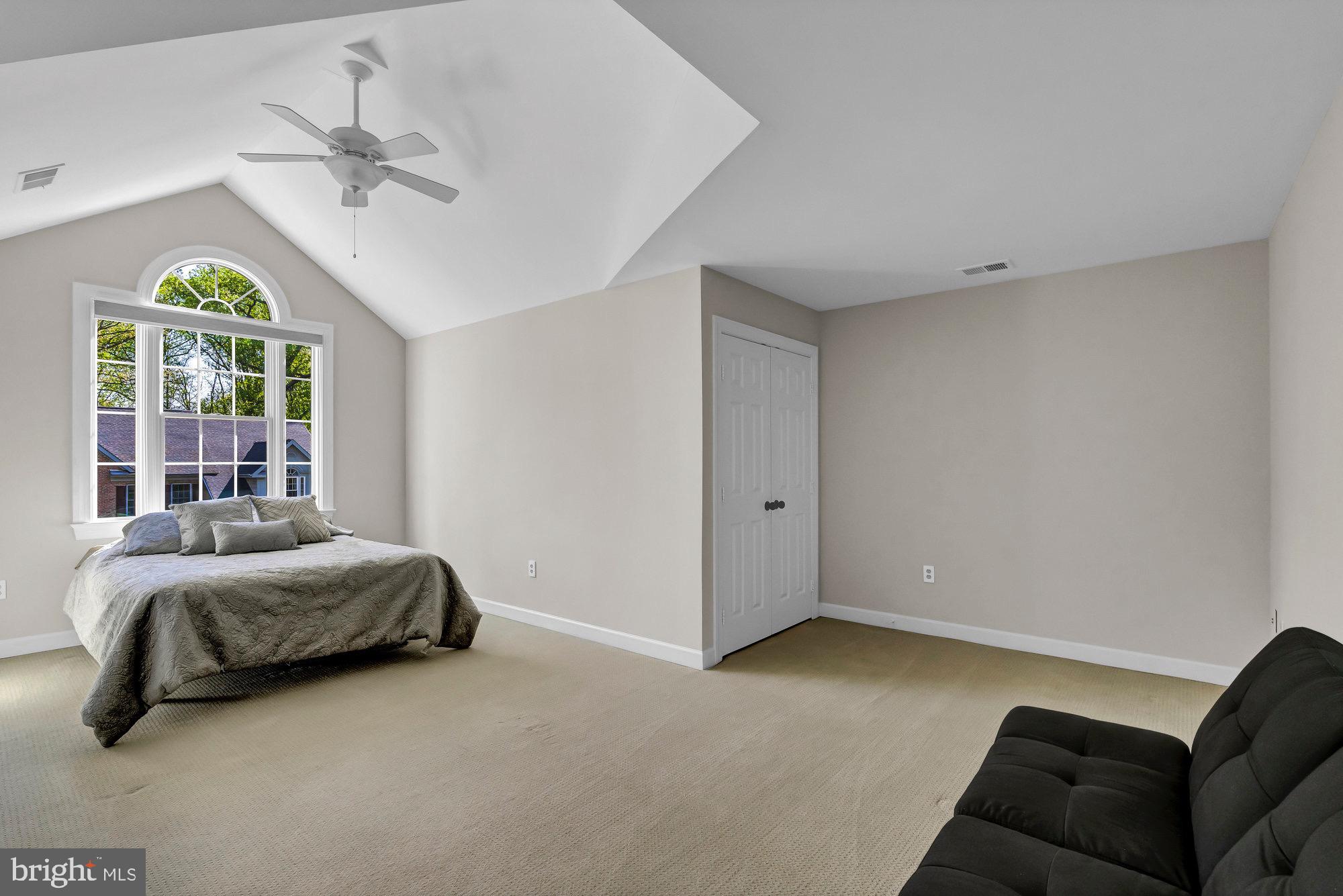 MANORS AT WOLF TRAP - Residential