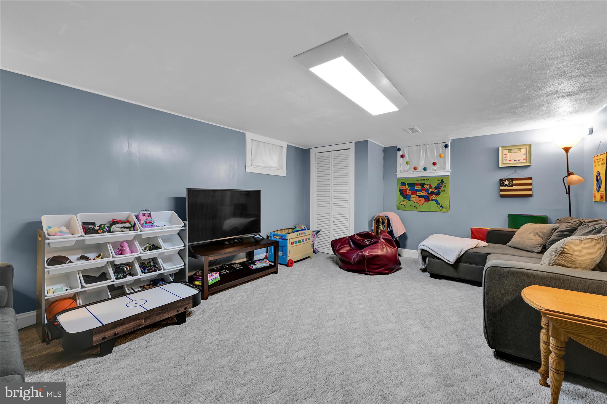 RIVERS POINTE - Residential