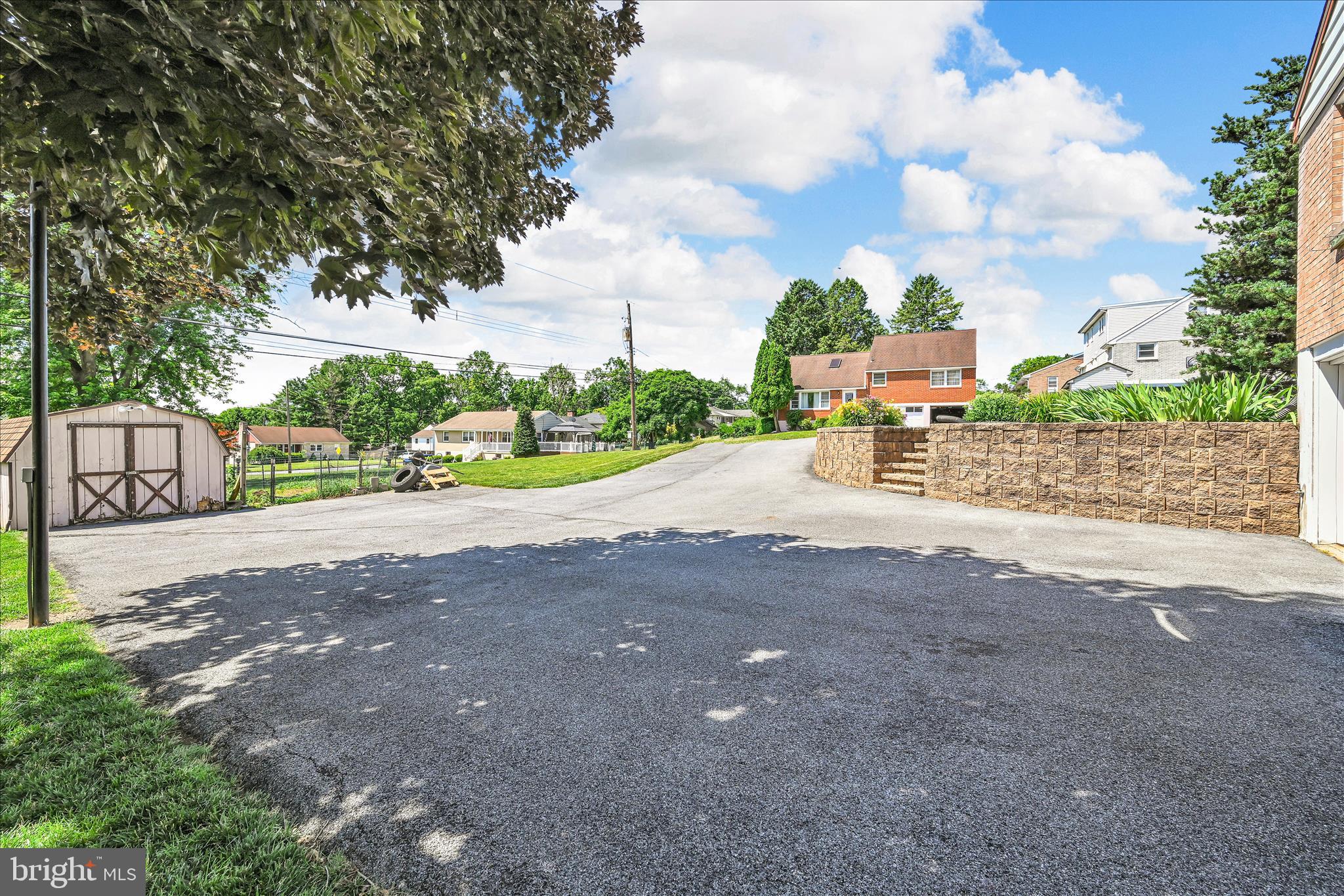 RIVERS POINTE - Residential