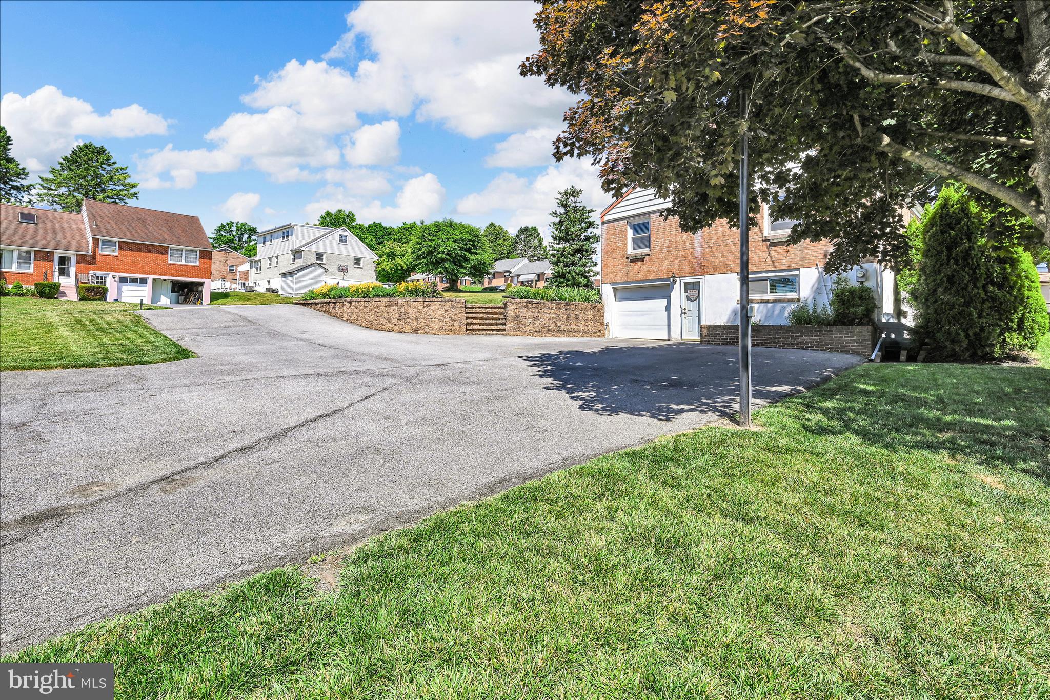 RIVERS POINTE - Residential