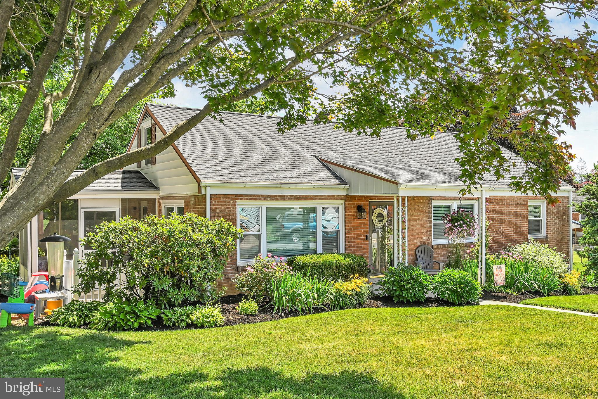 RIVERS POINTE - Residential
