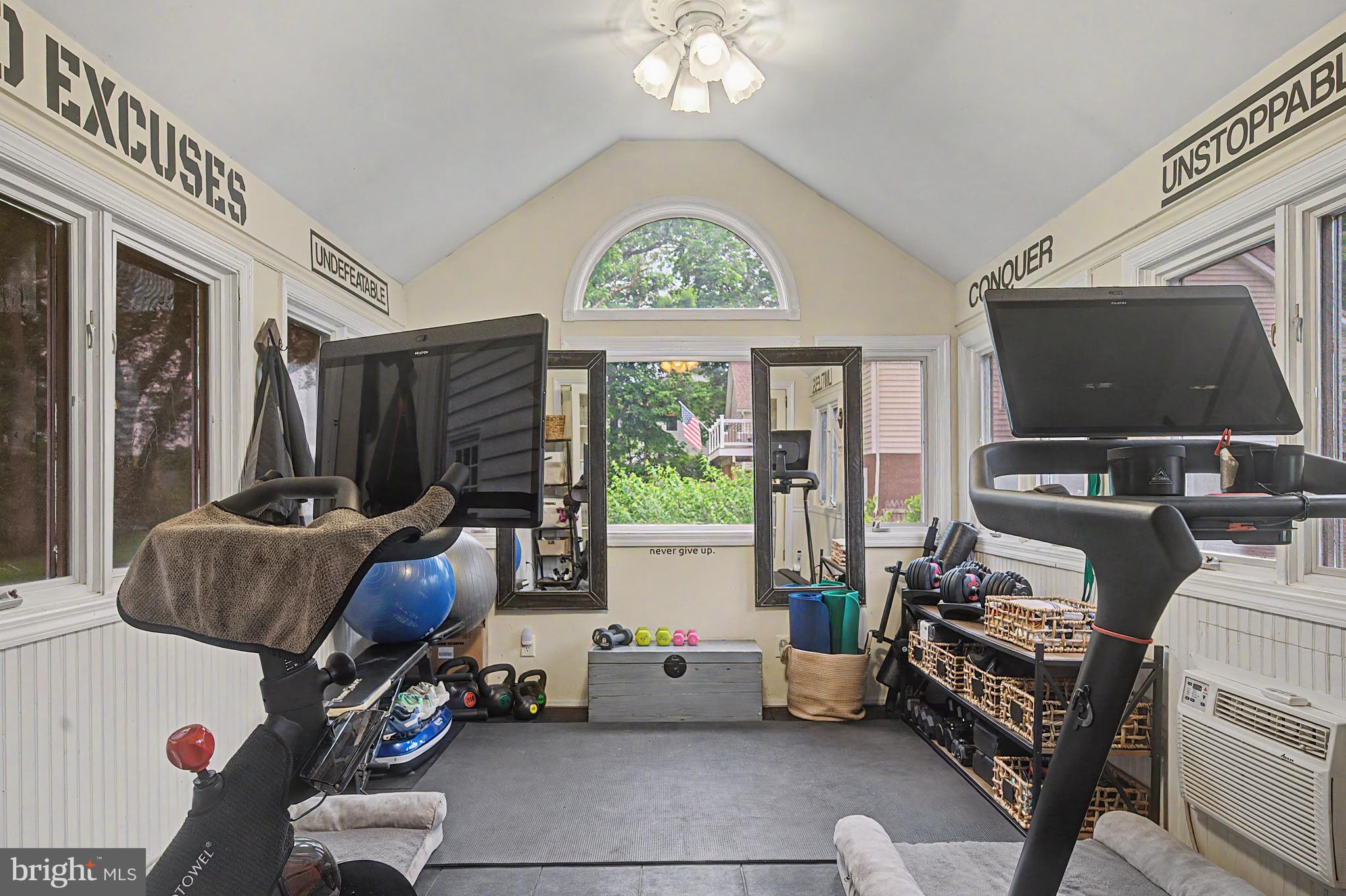 SEDGELY FARMS - Residential