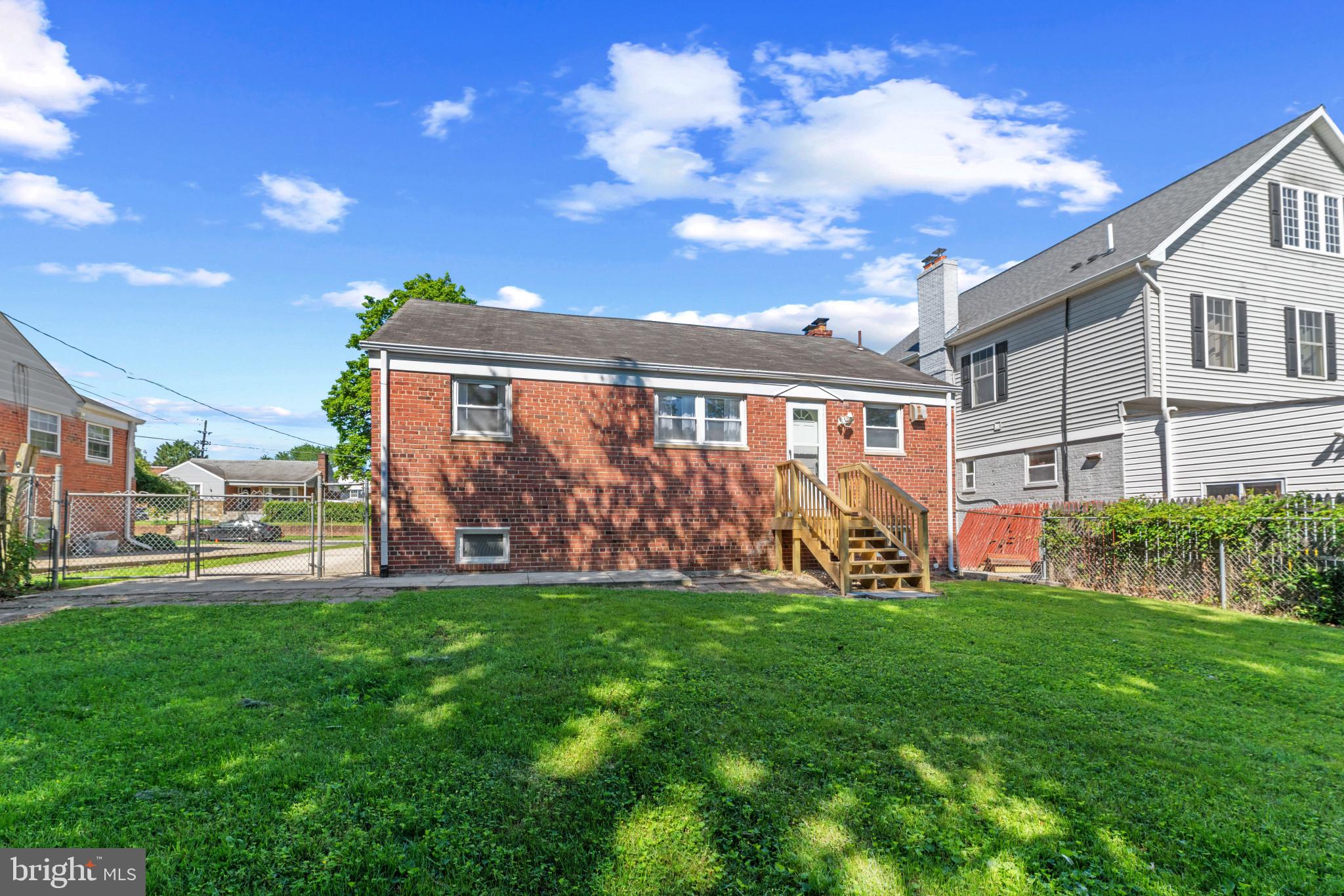CARROLL KNOLLS - Residential