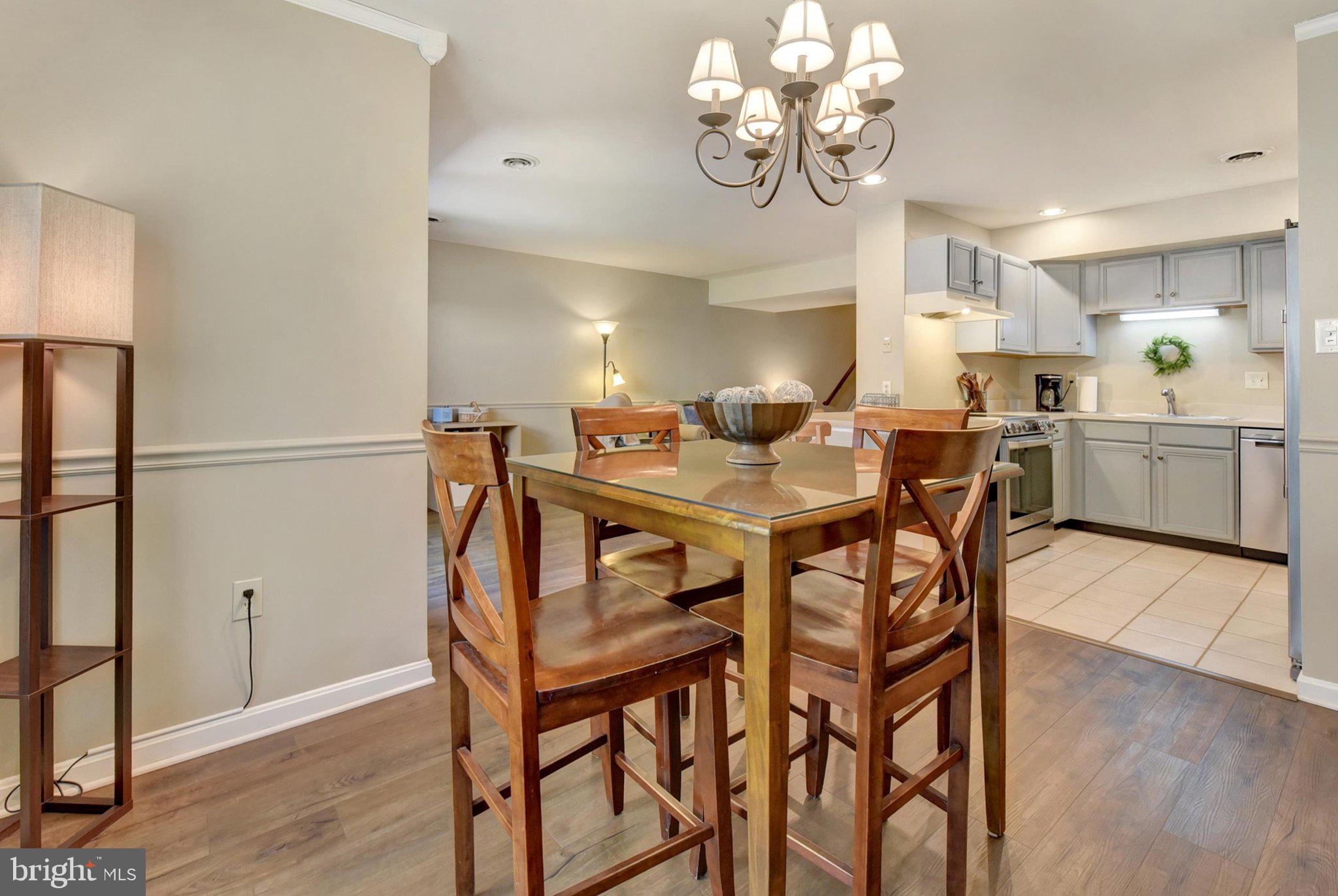 MOUNTAIN VIEW VILLAGE - Residential